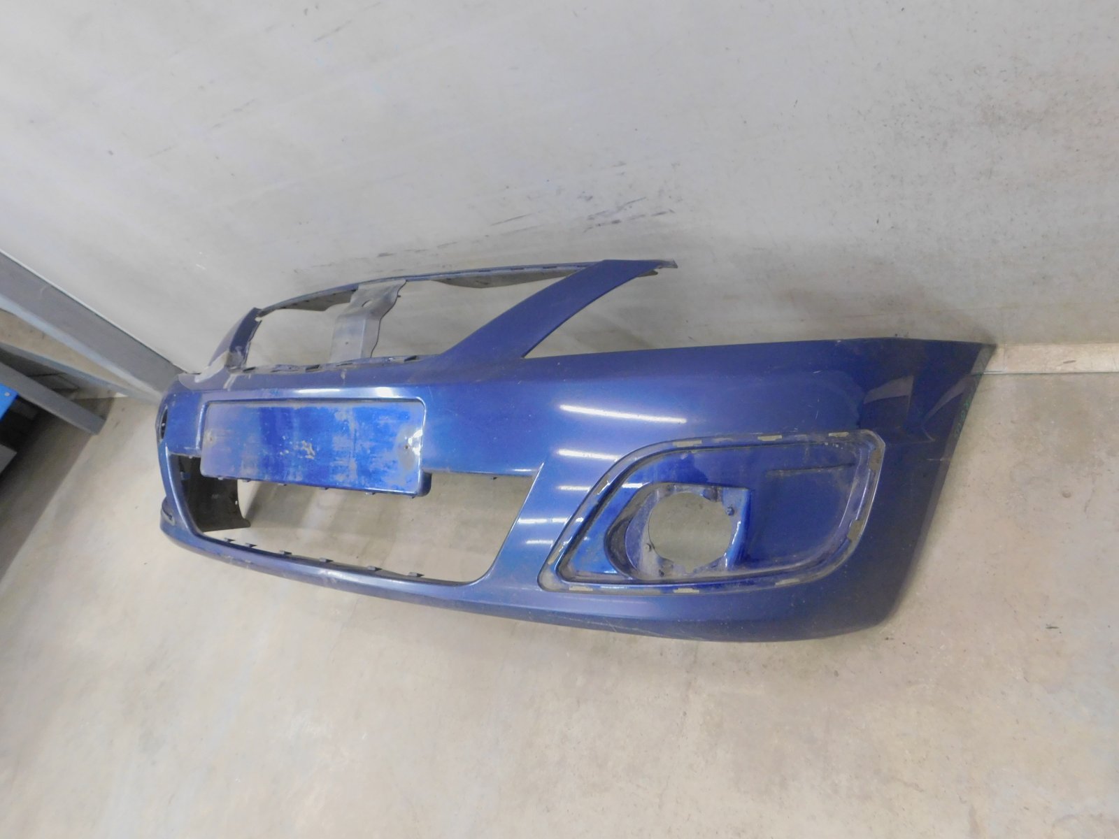 Бампер передний