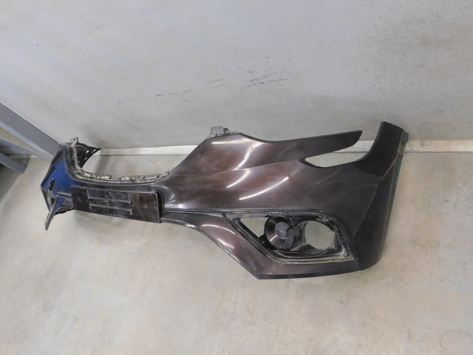 Бампер передний