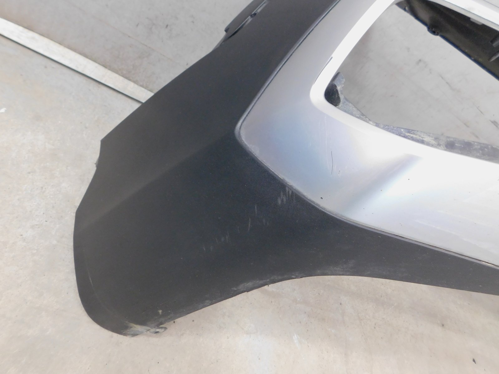 Бампер задний