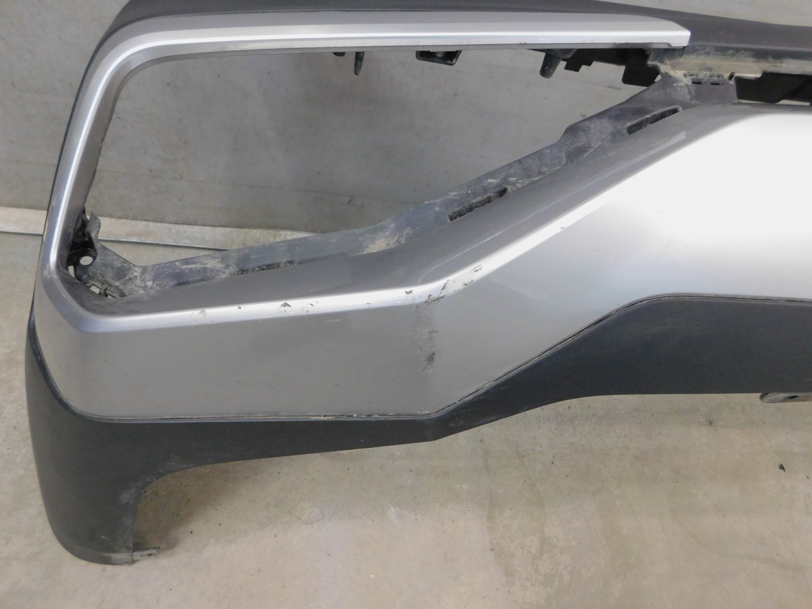 Бампер задний