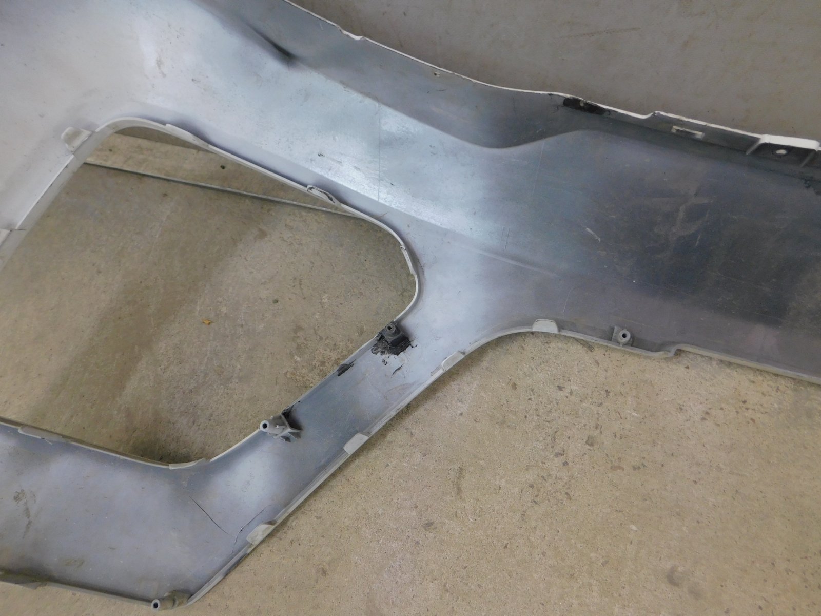 Бампер передний