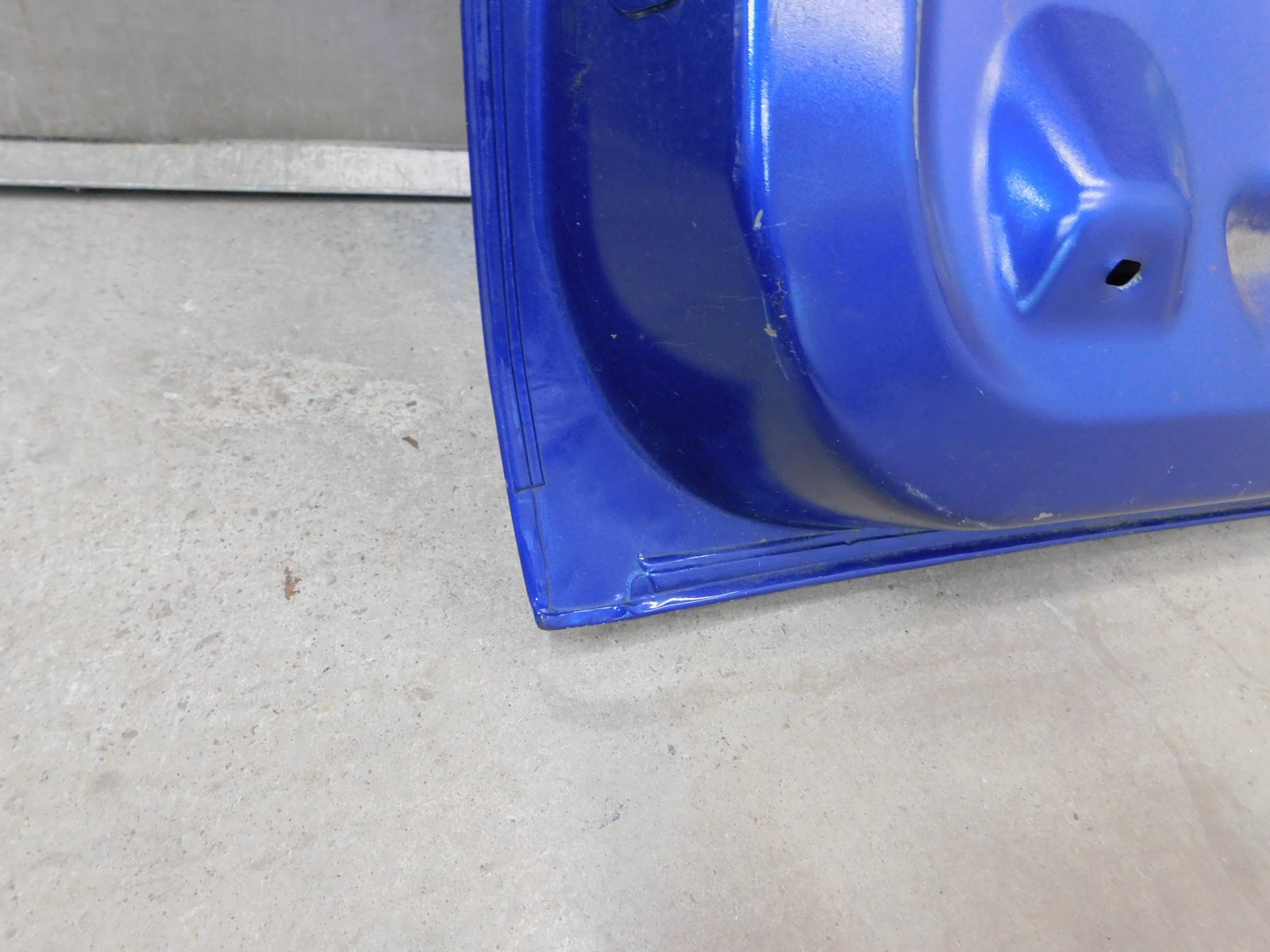 Дверь багажника