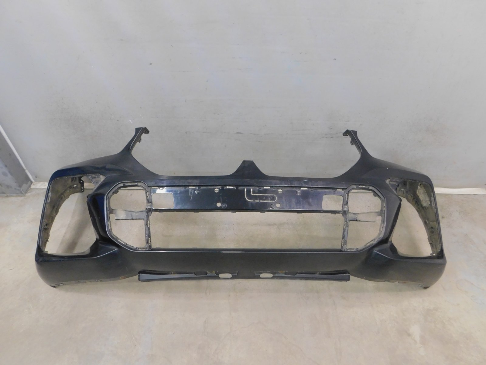 Бампер передний