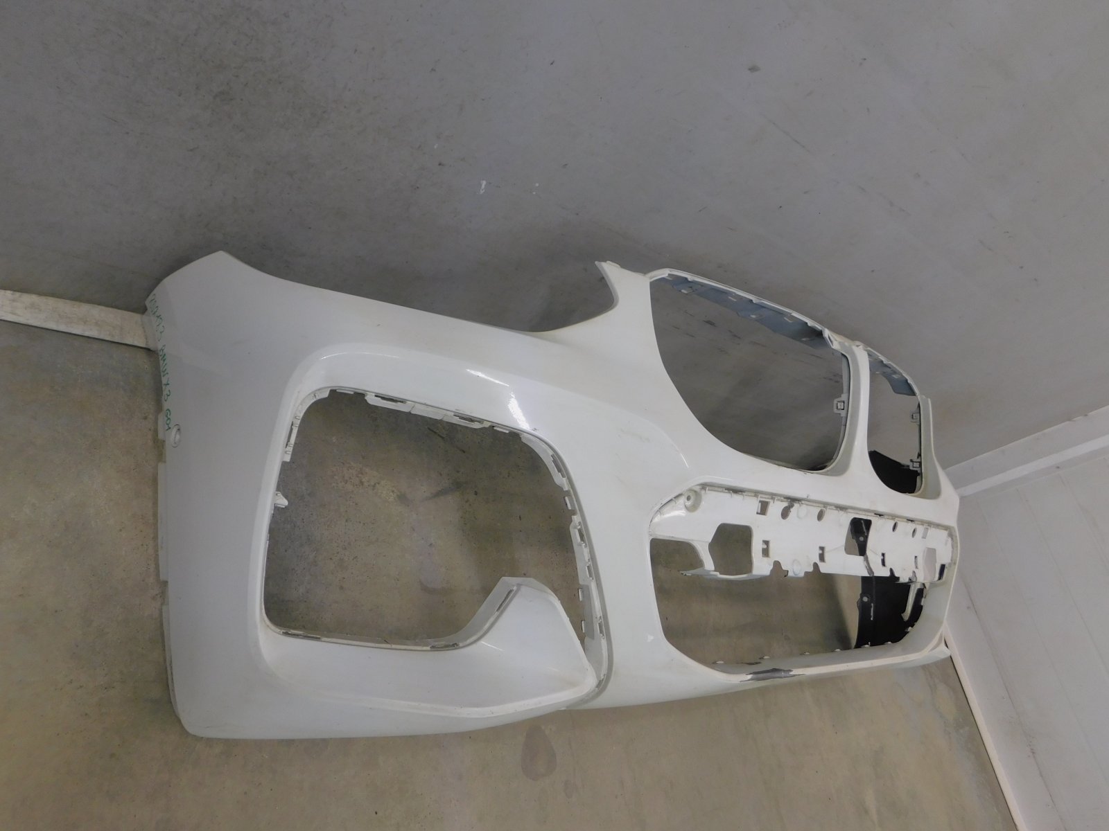 Бампер передний