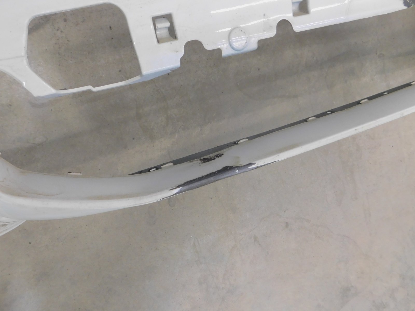 Бампер передний