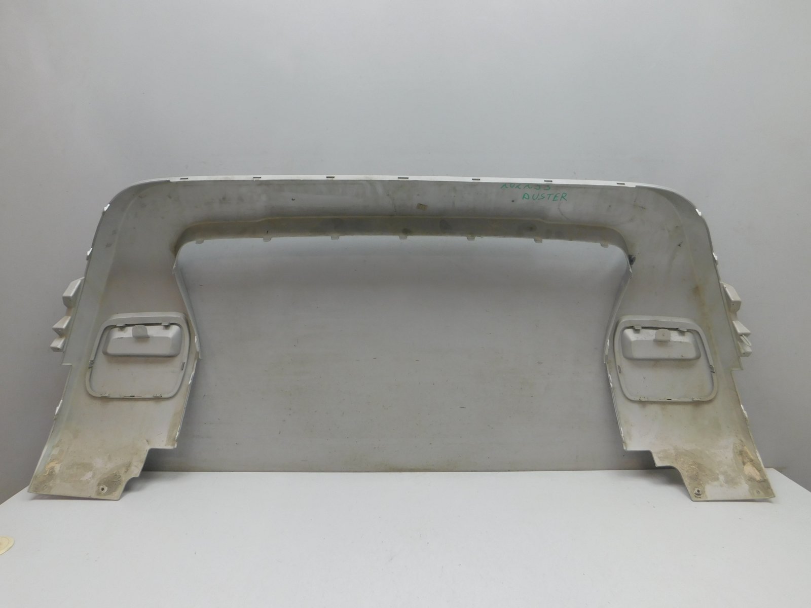 Накладка переднего бампера