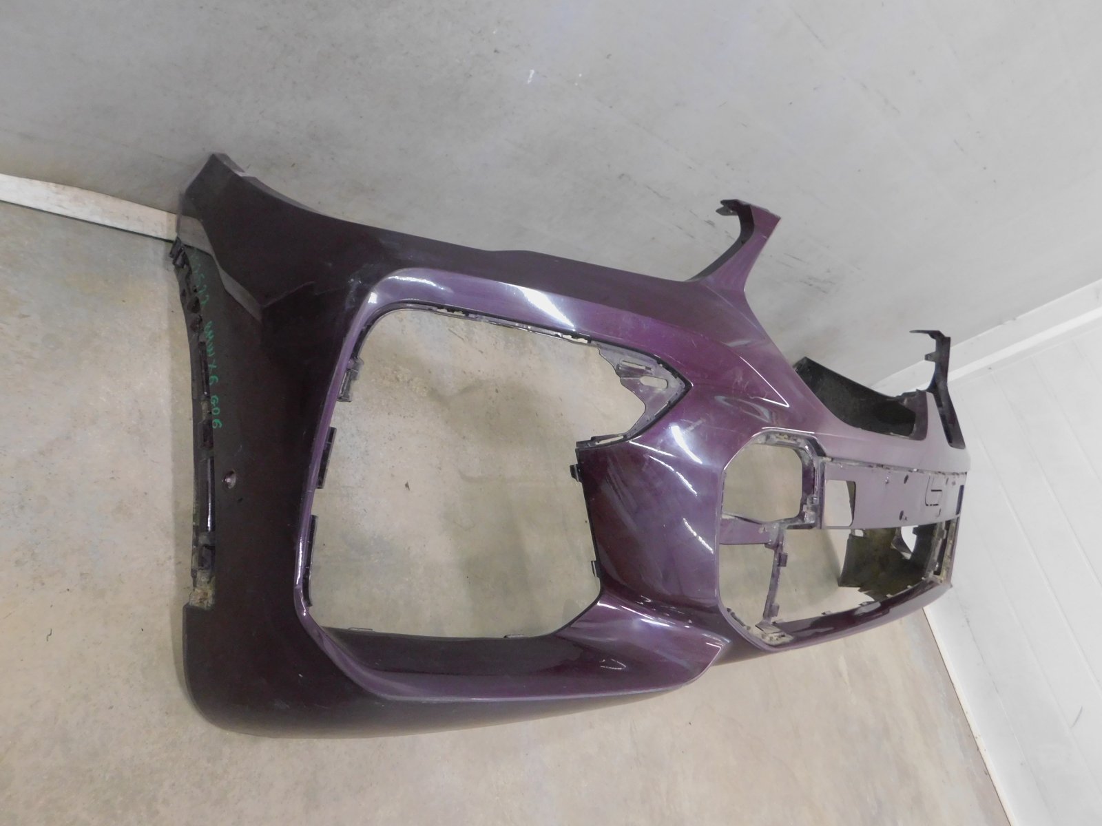 Бампер передний