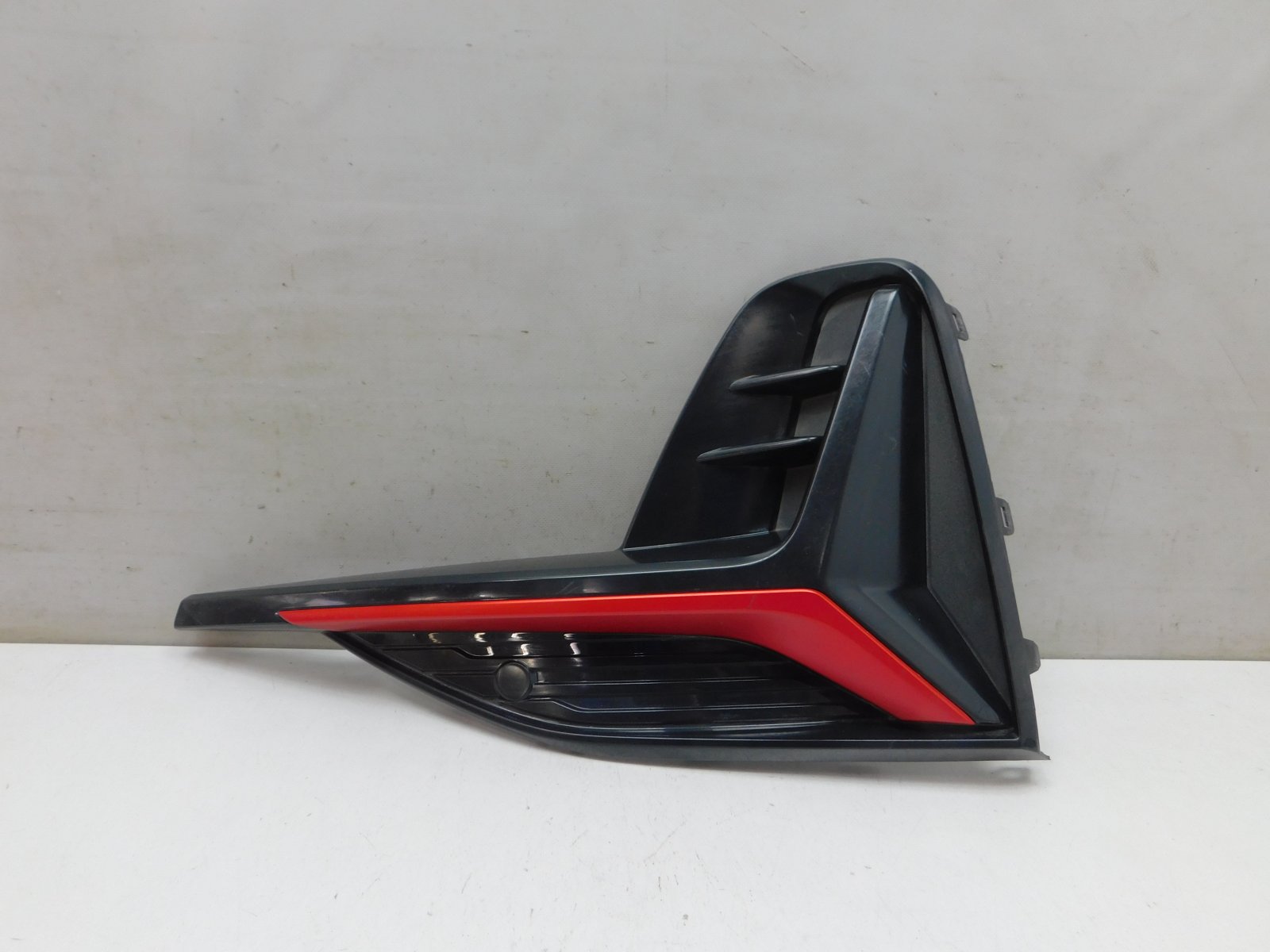 Накладка переднего бампера