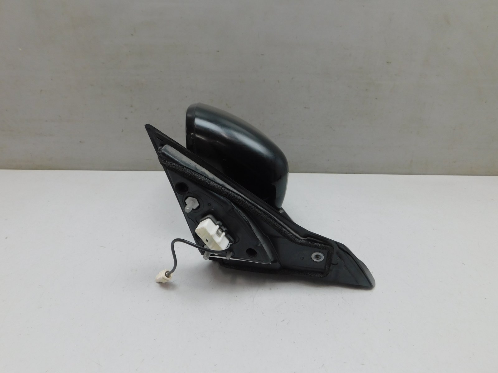 Зеркало левое электрическое