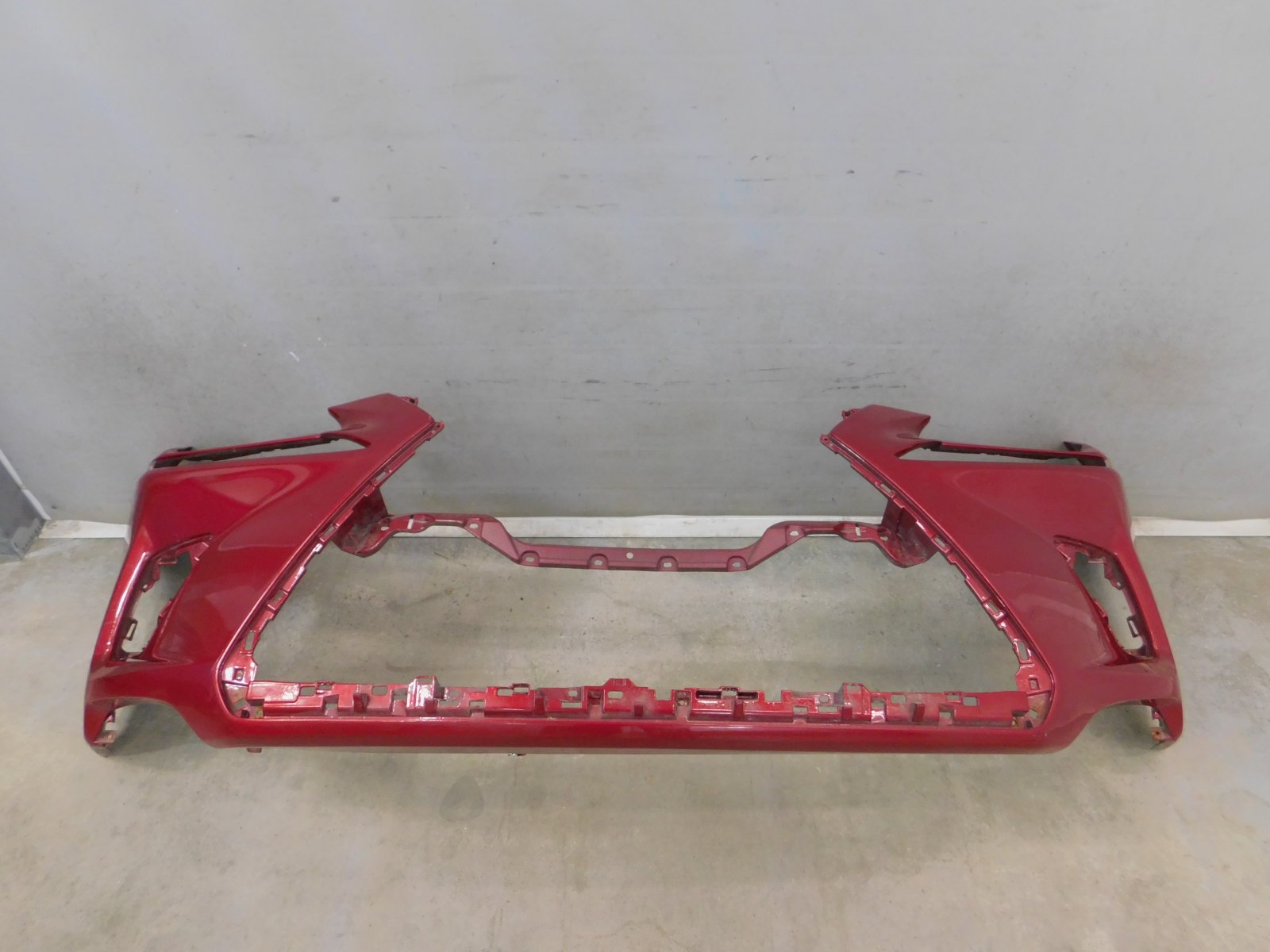 Бампер передний