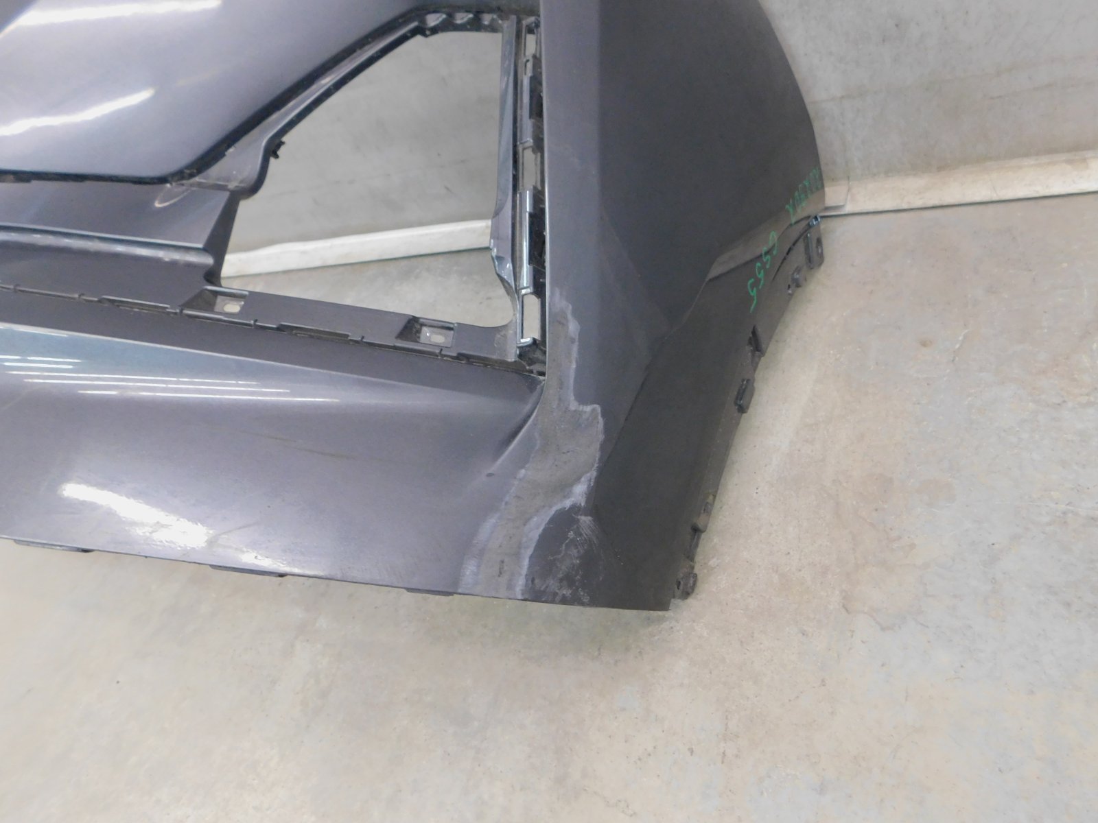 Бампер передний