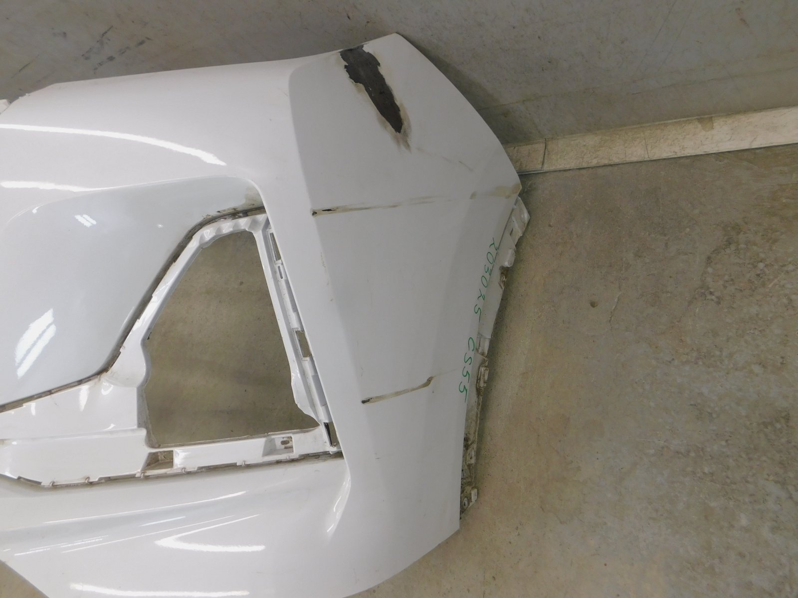 Бампер передний