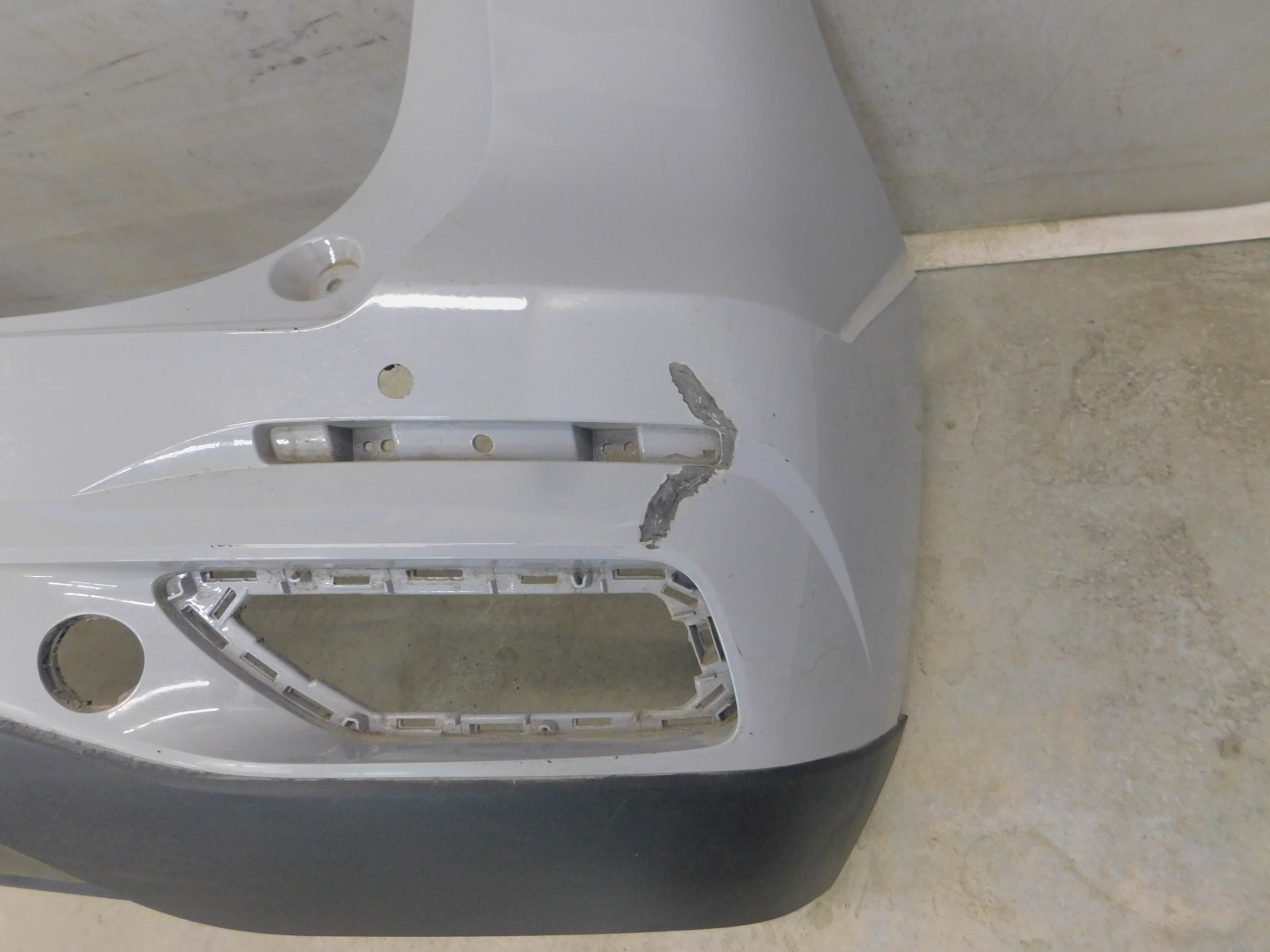 Бампер задний