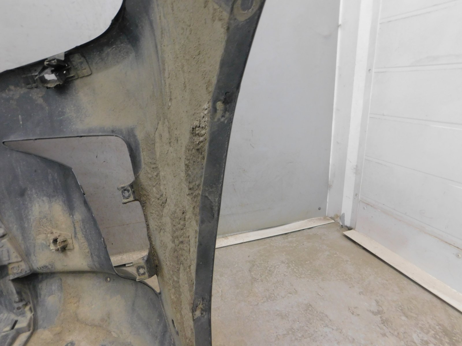 Бампер передний