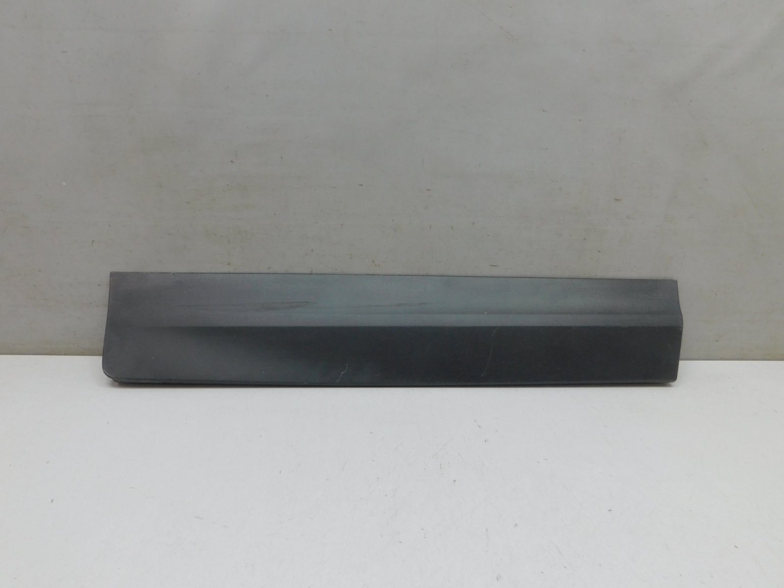 Накладка двери задней правой