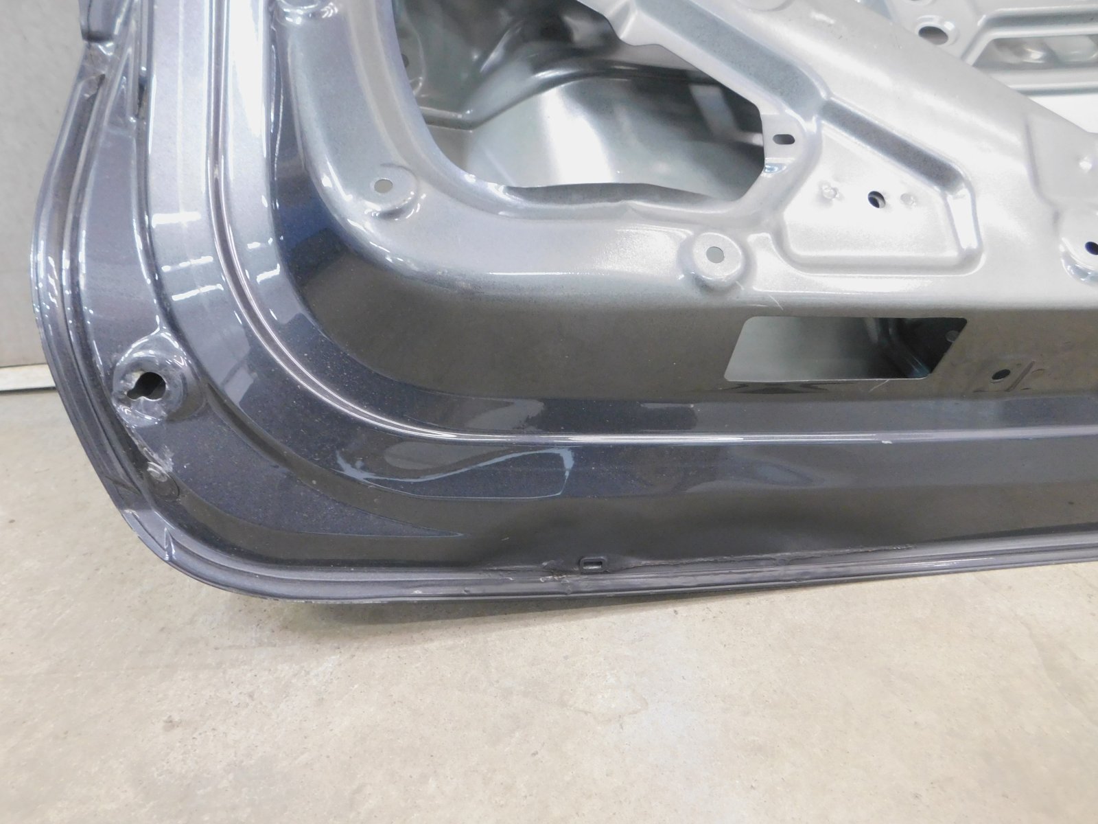 Дверь багажника