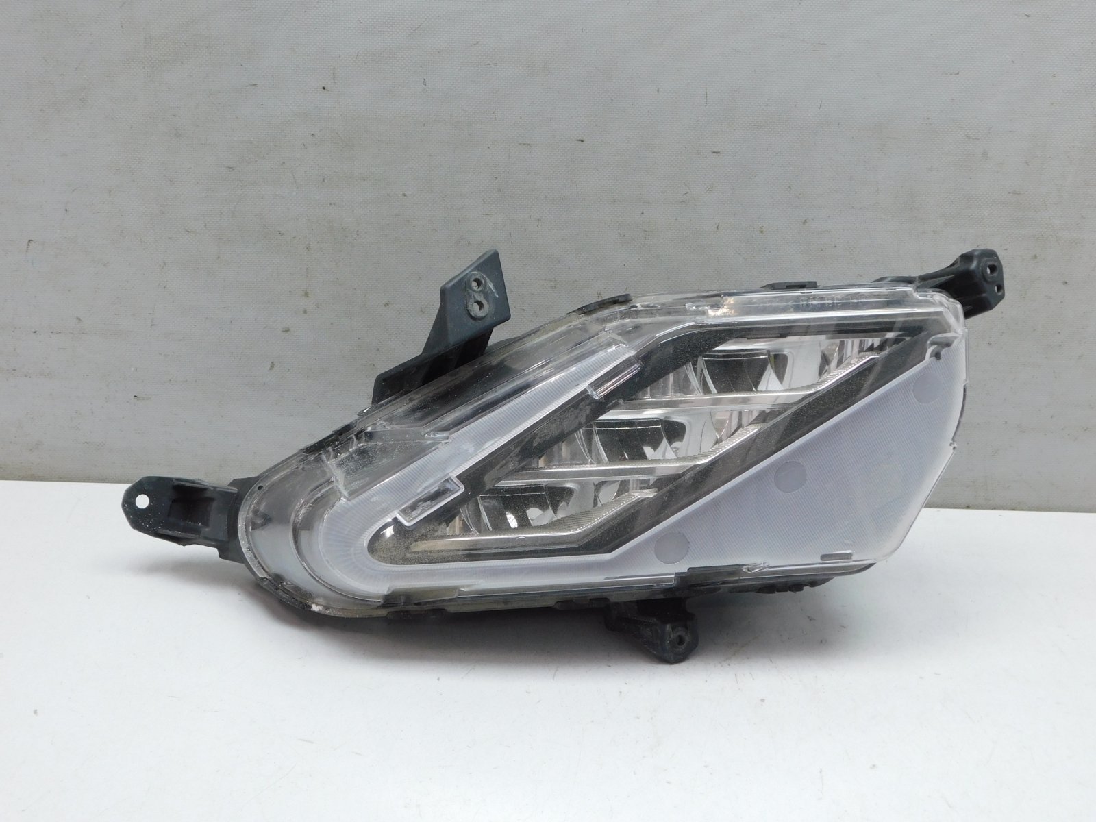 Фара противотуманная правая