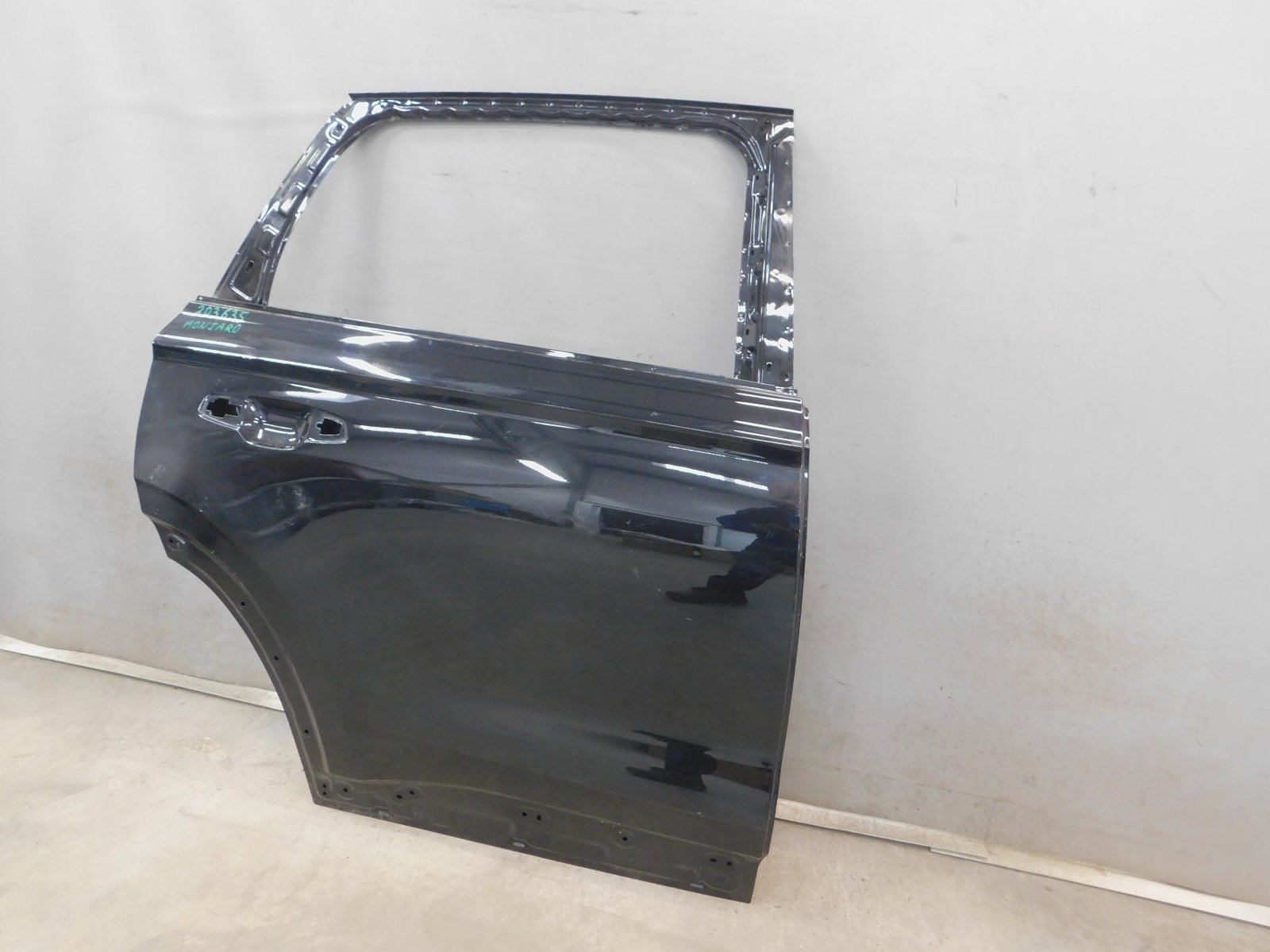 Дверь задняя правая