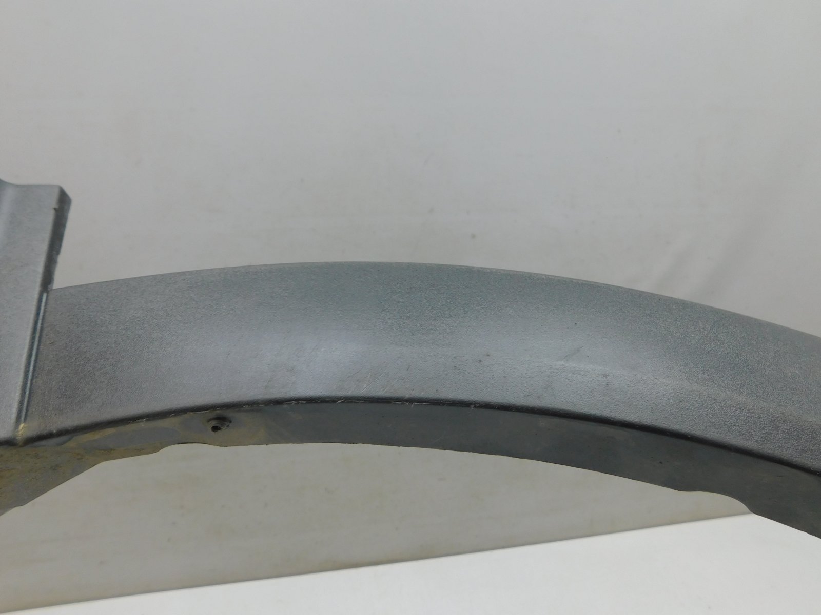 Накладка переднего крыла правого