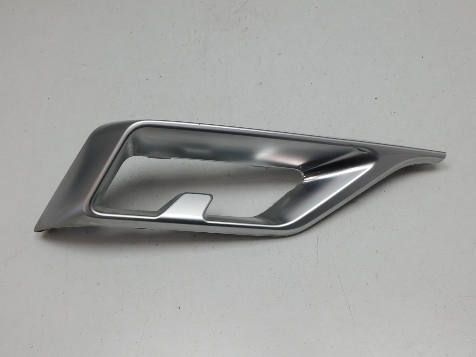 Накладка заднего бампера левая