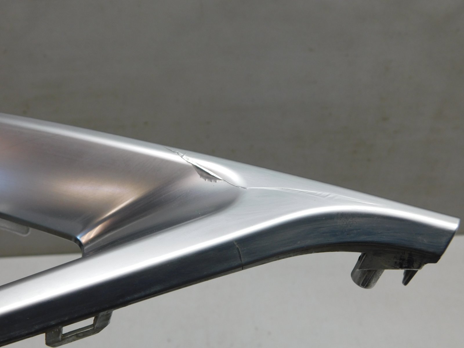 Накладка заднего бампера левая