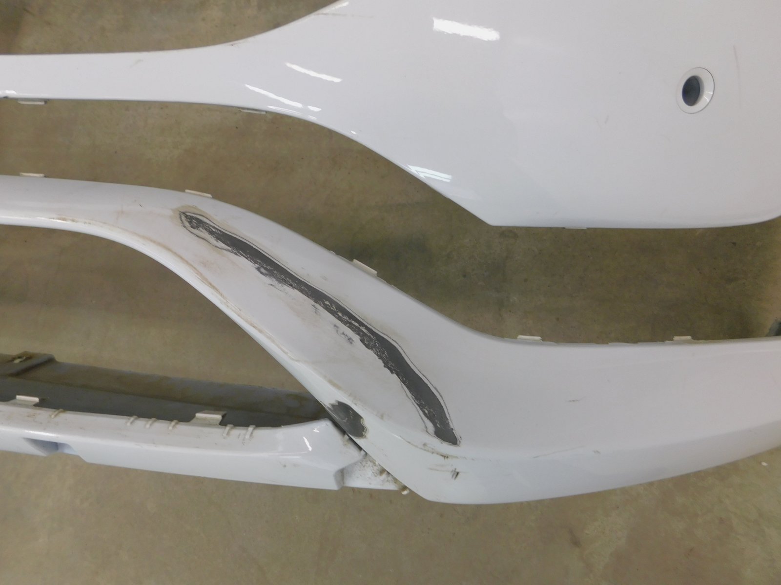 Бампер передний