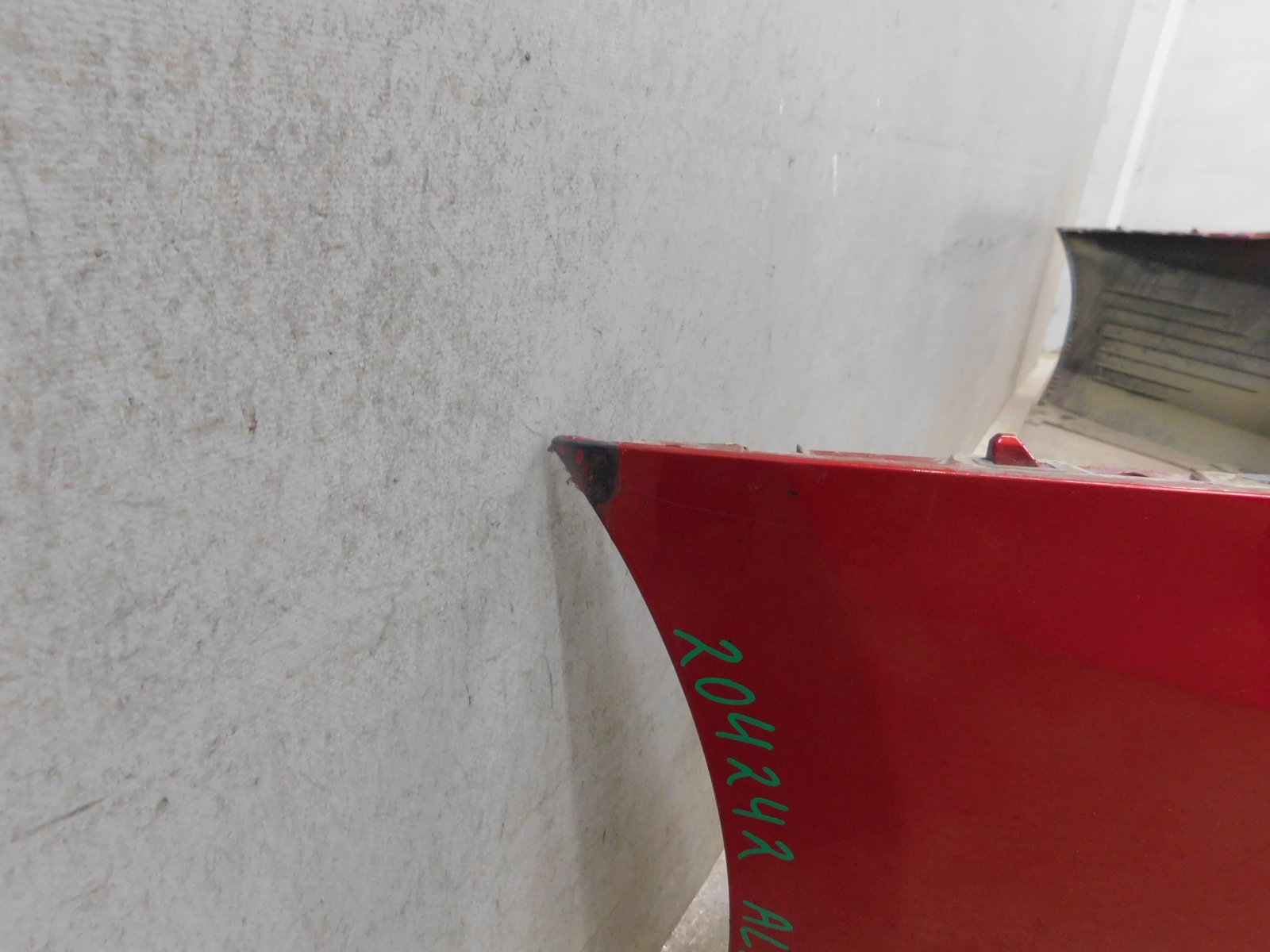 Бампер задний