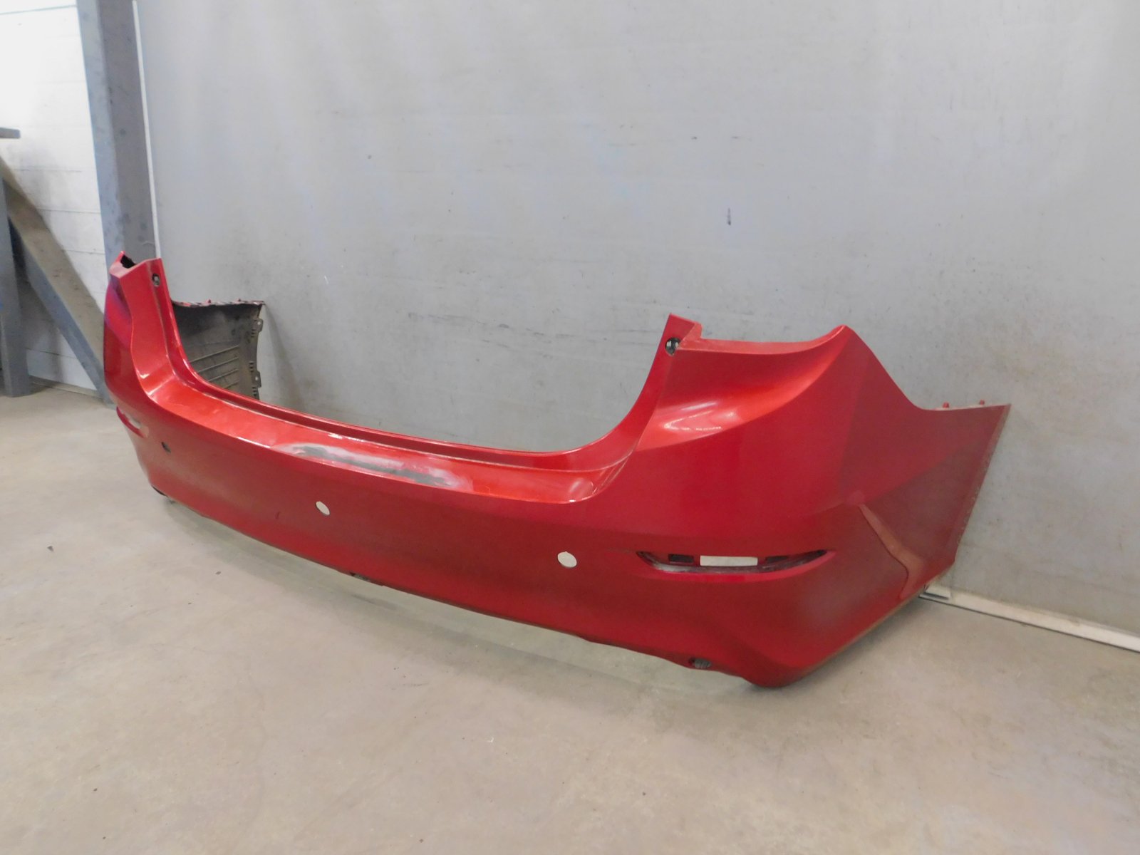 Бампер задний