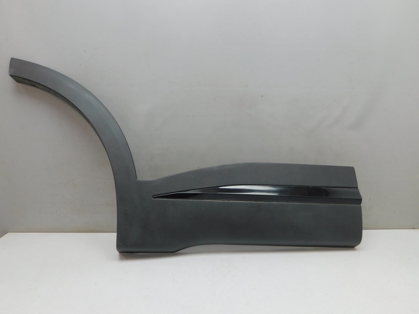 Накладка двери задней правой