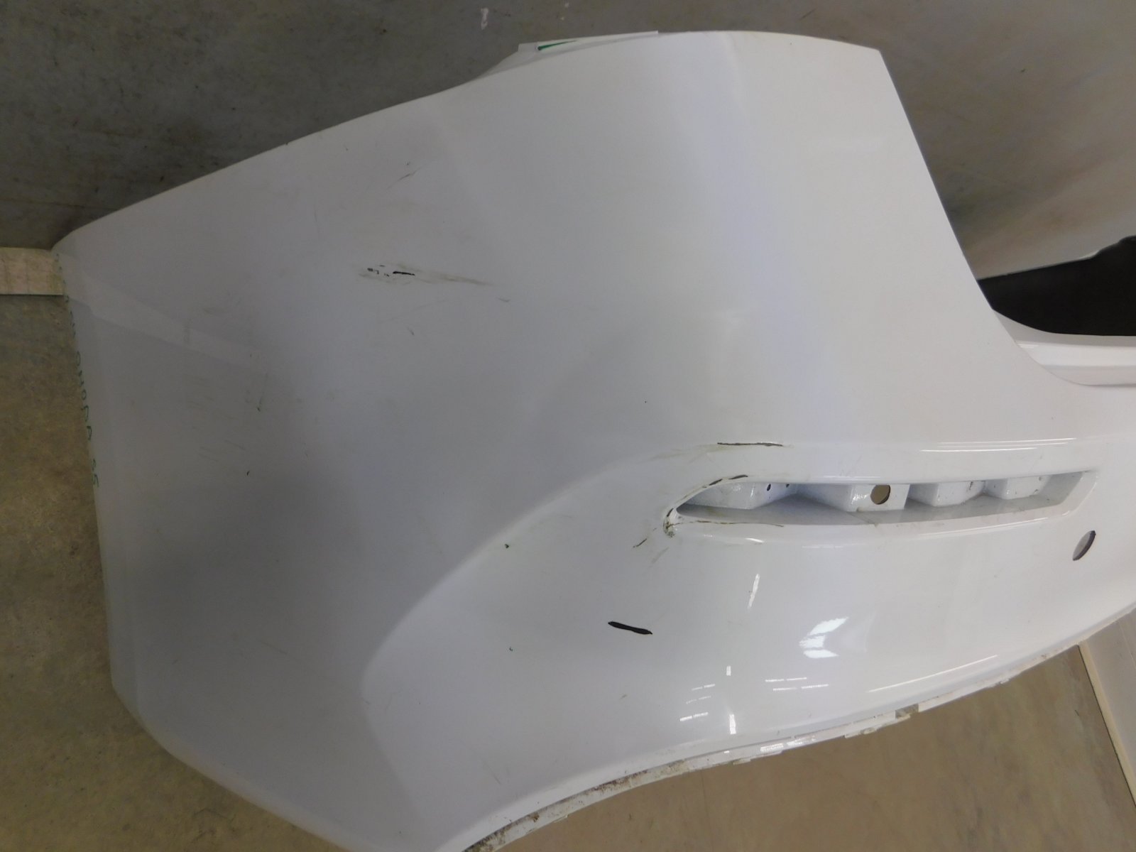 Бампер задний