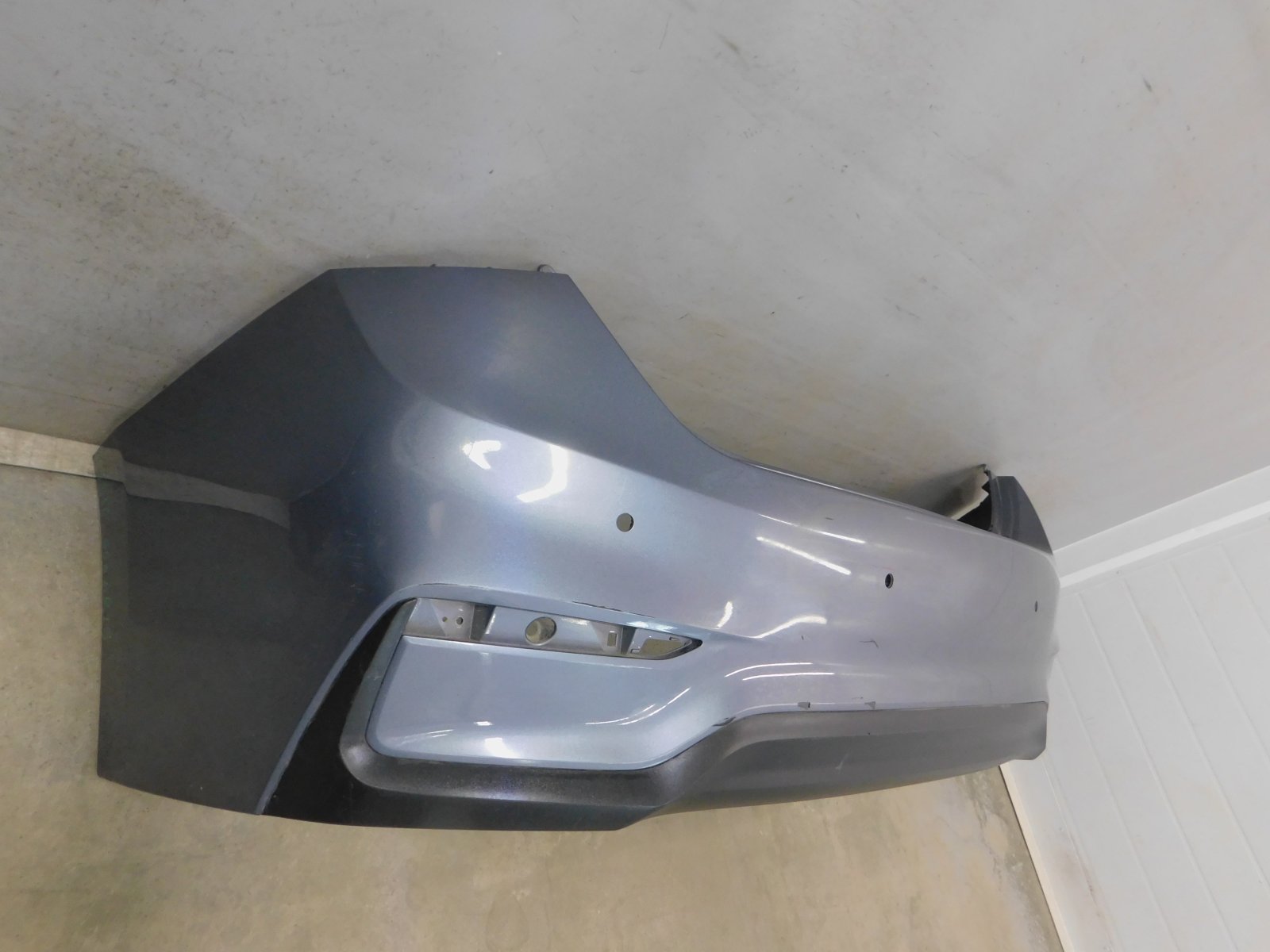 Бампер задний