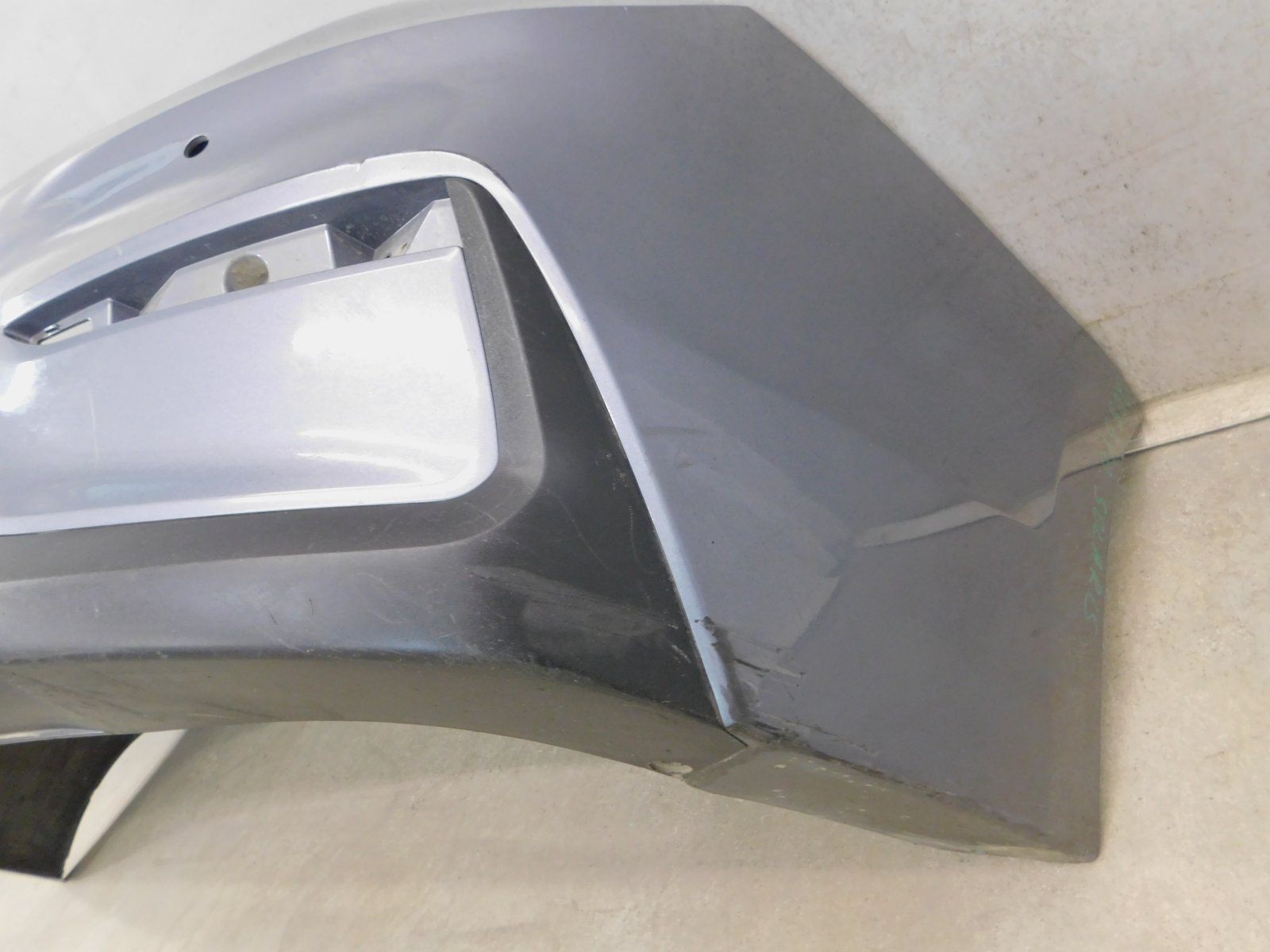 Бампер задний