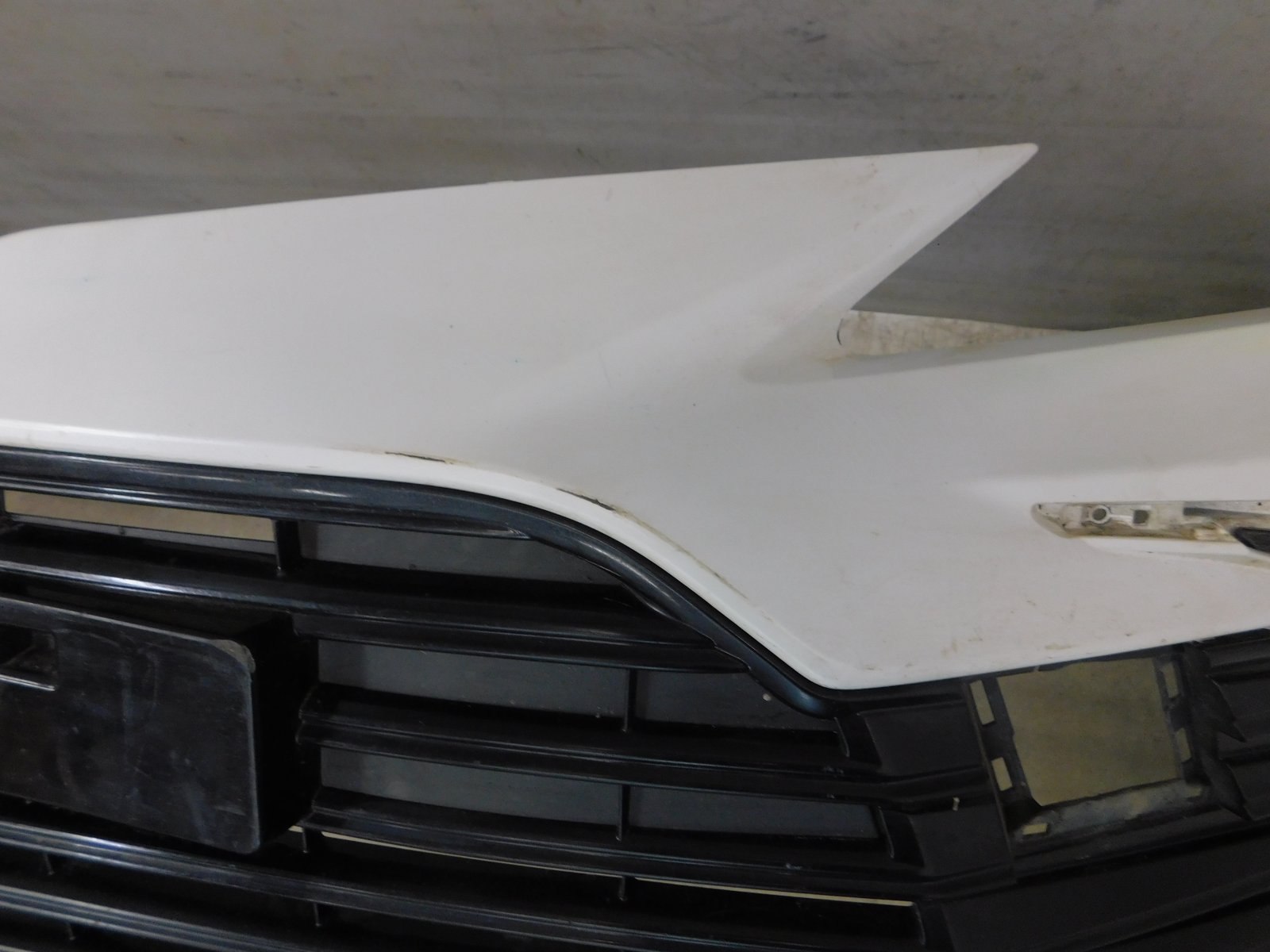 Бампер передний