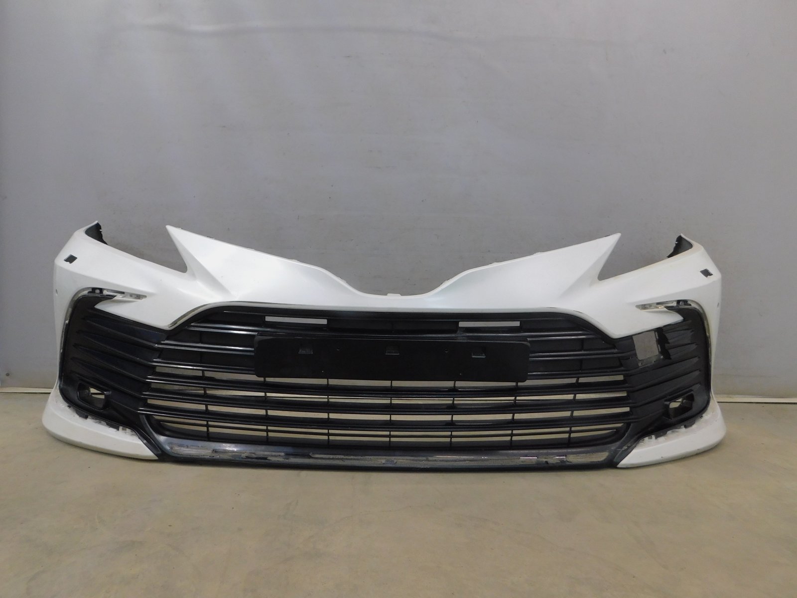 Бампер передний