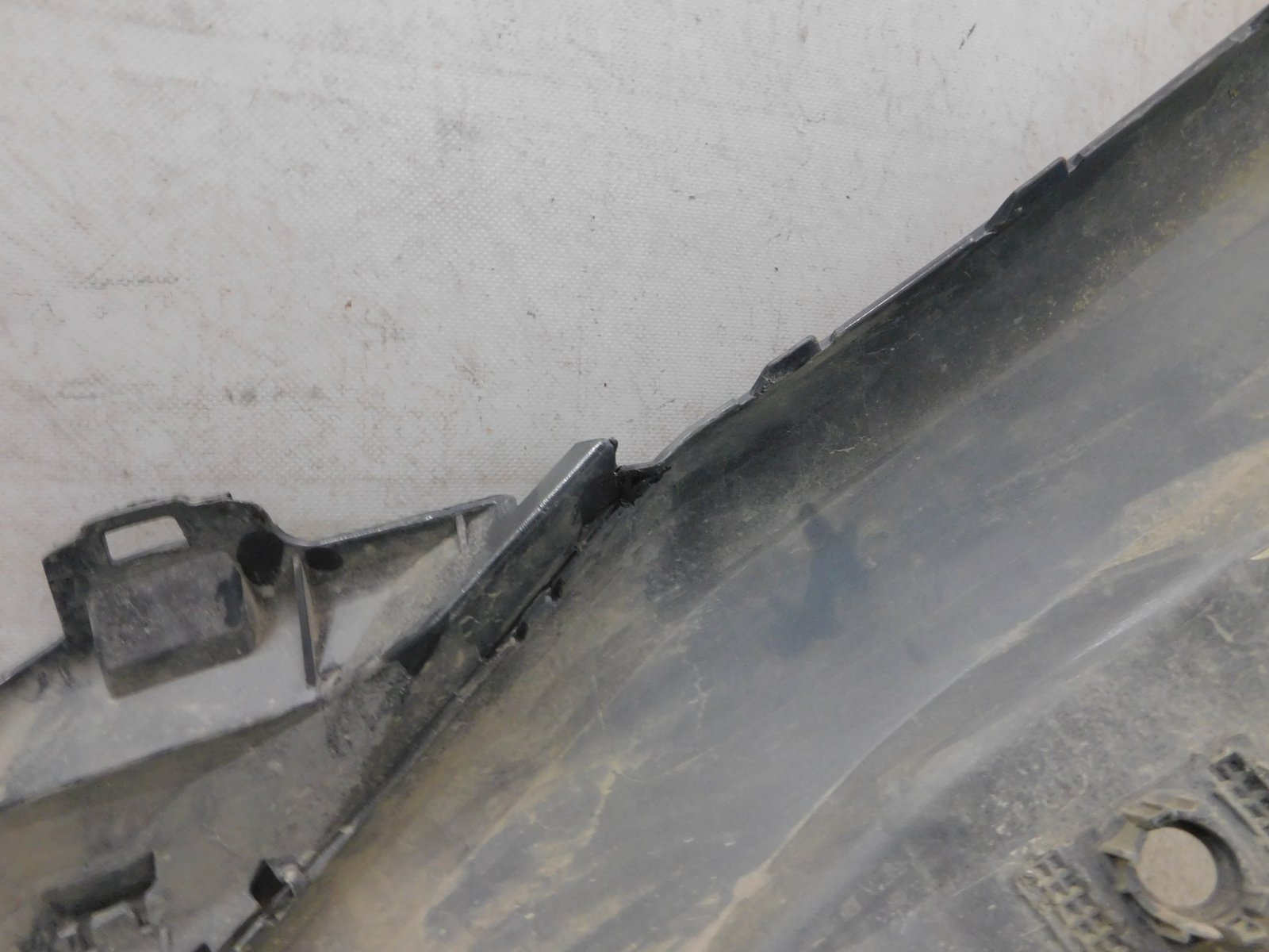 Бампер передний