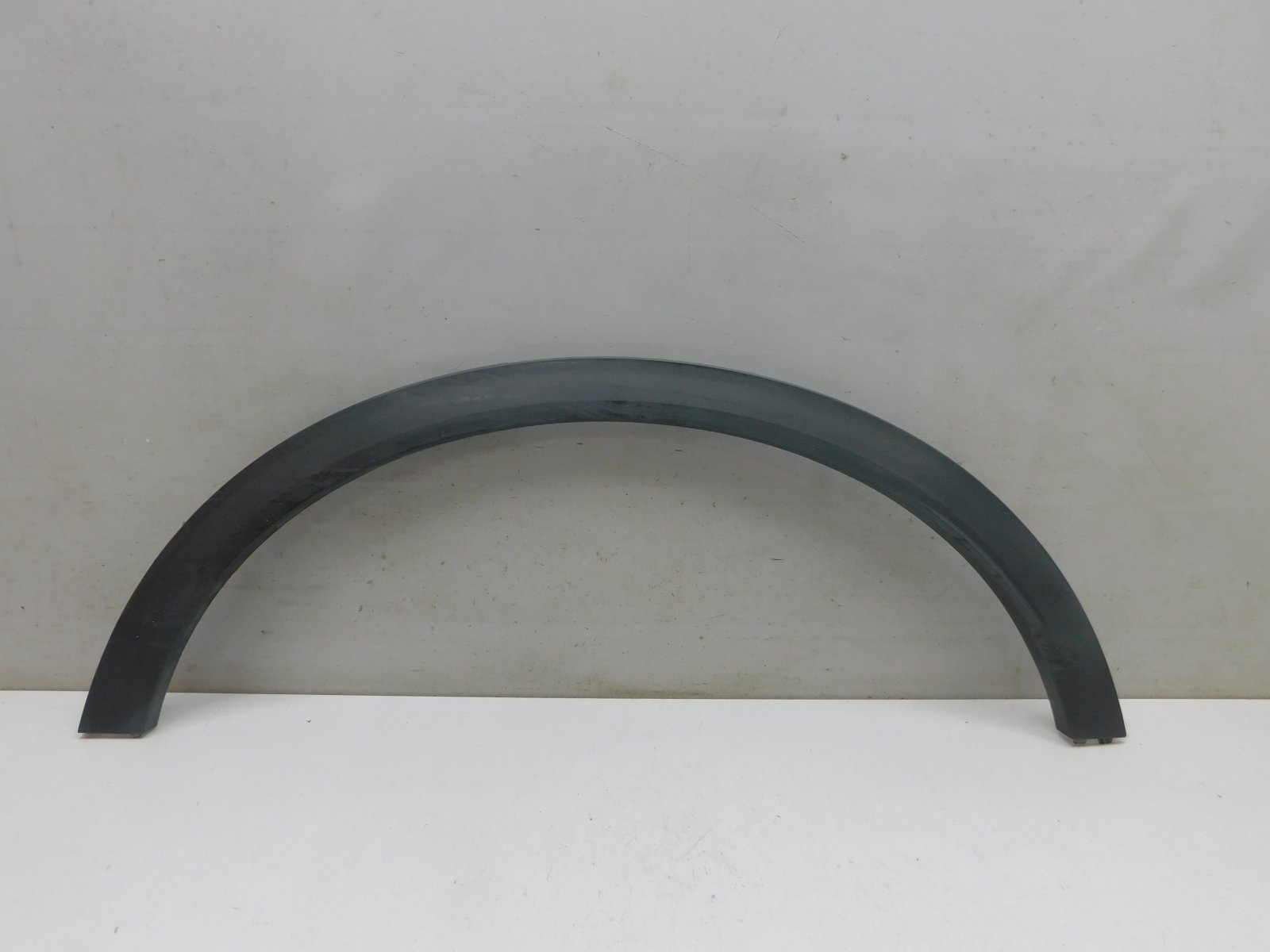 Накладка заднего крыла левого