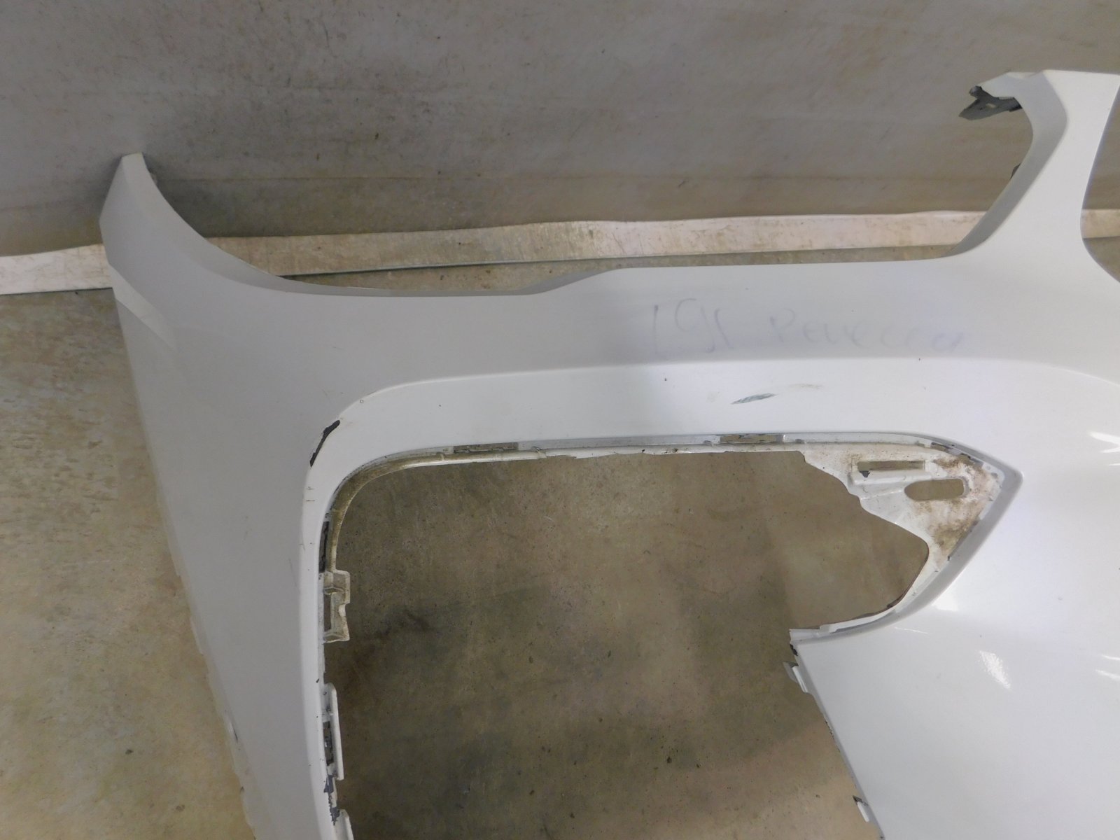 Бампер передний