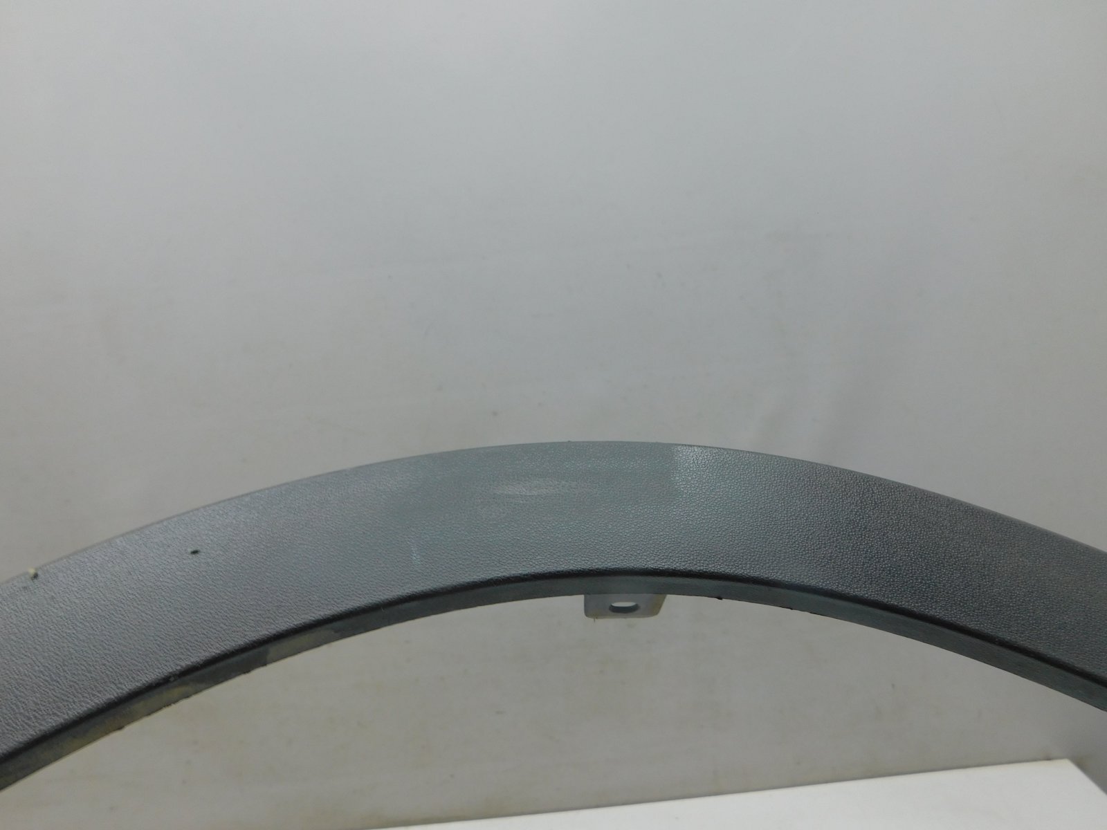 Накладка переднего крыла левого