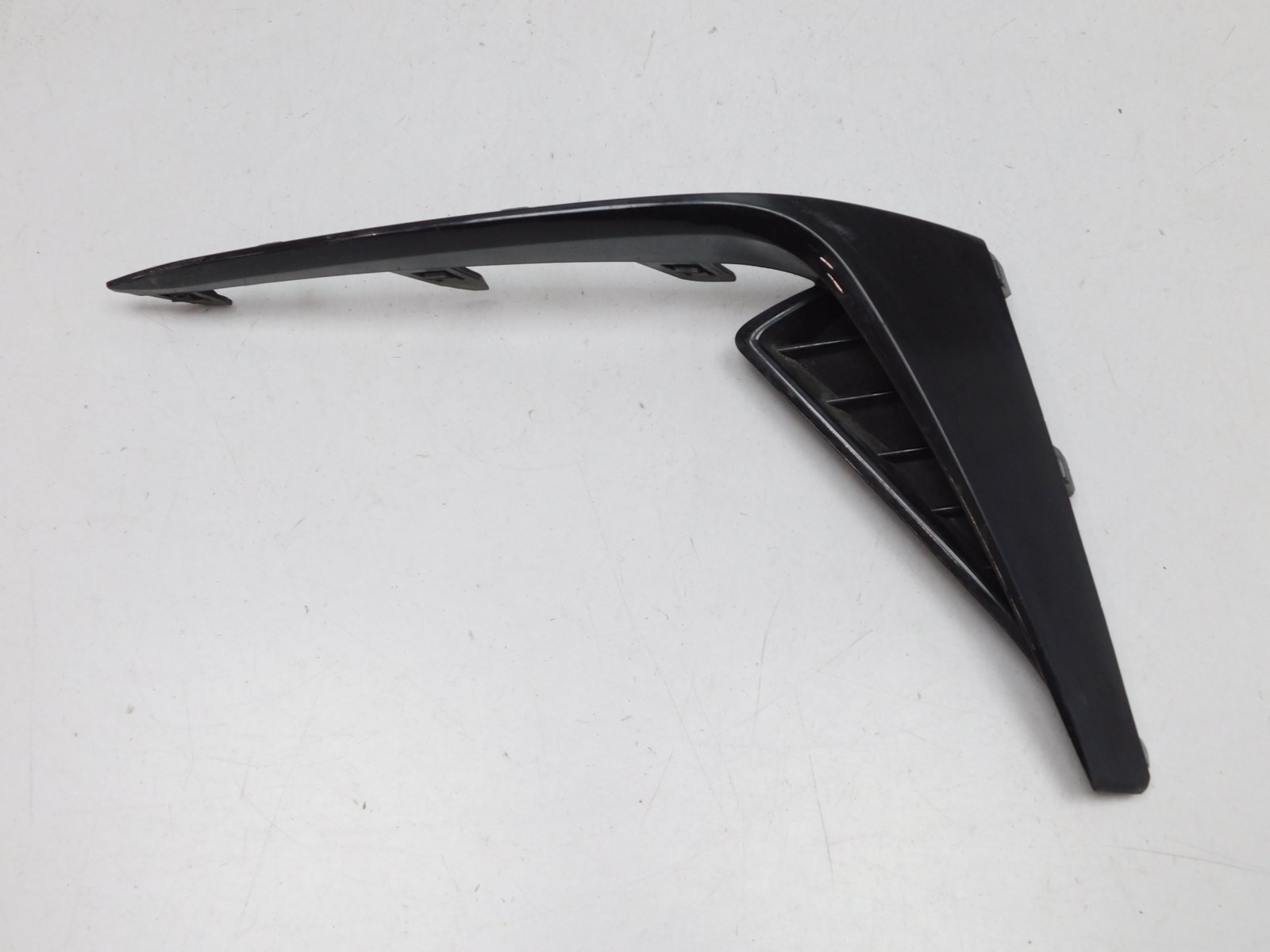 Накладка заднего бампера правая