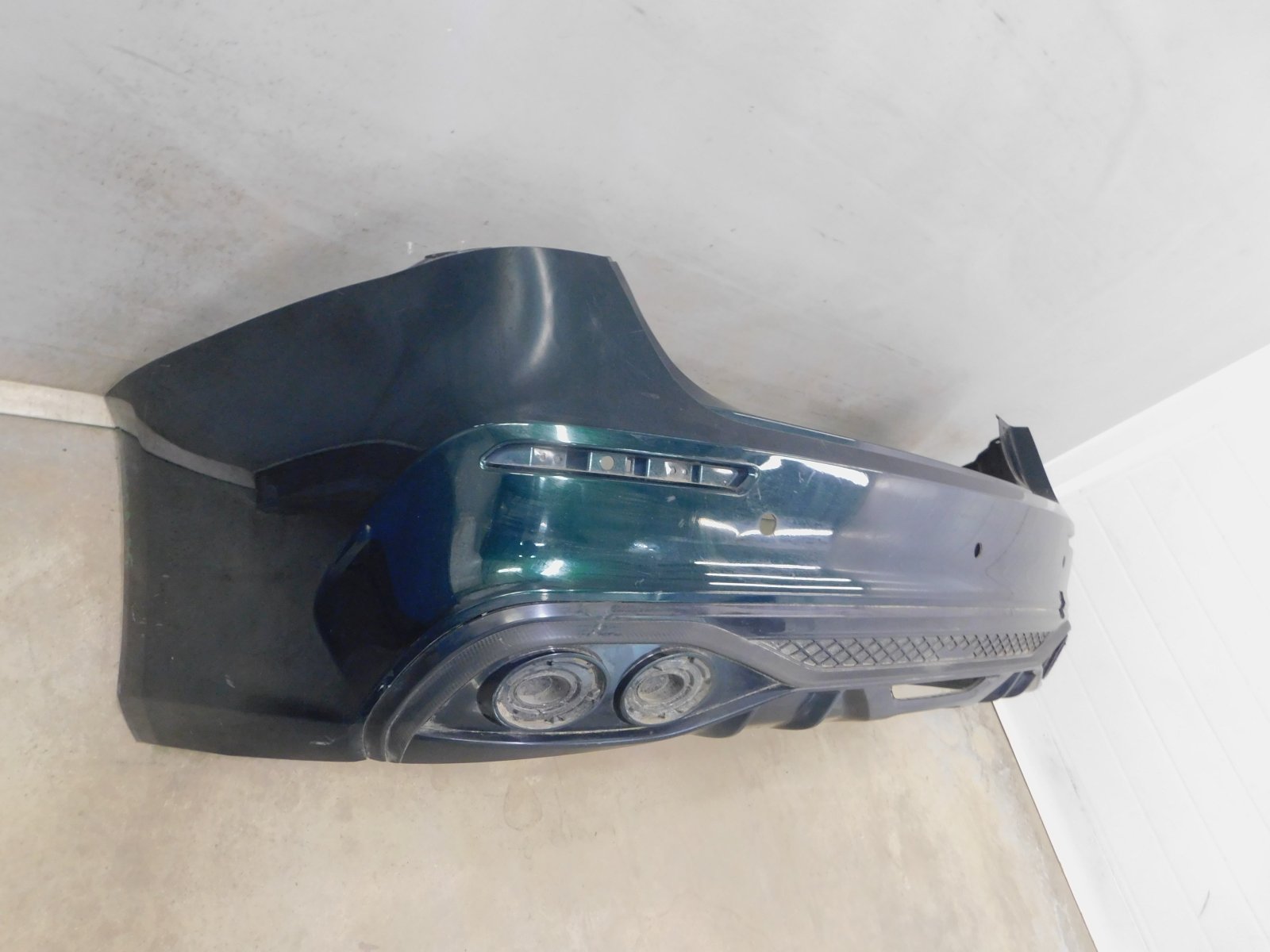 Бампер задний