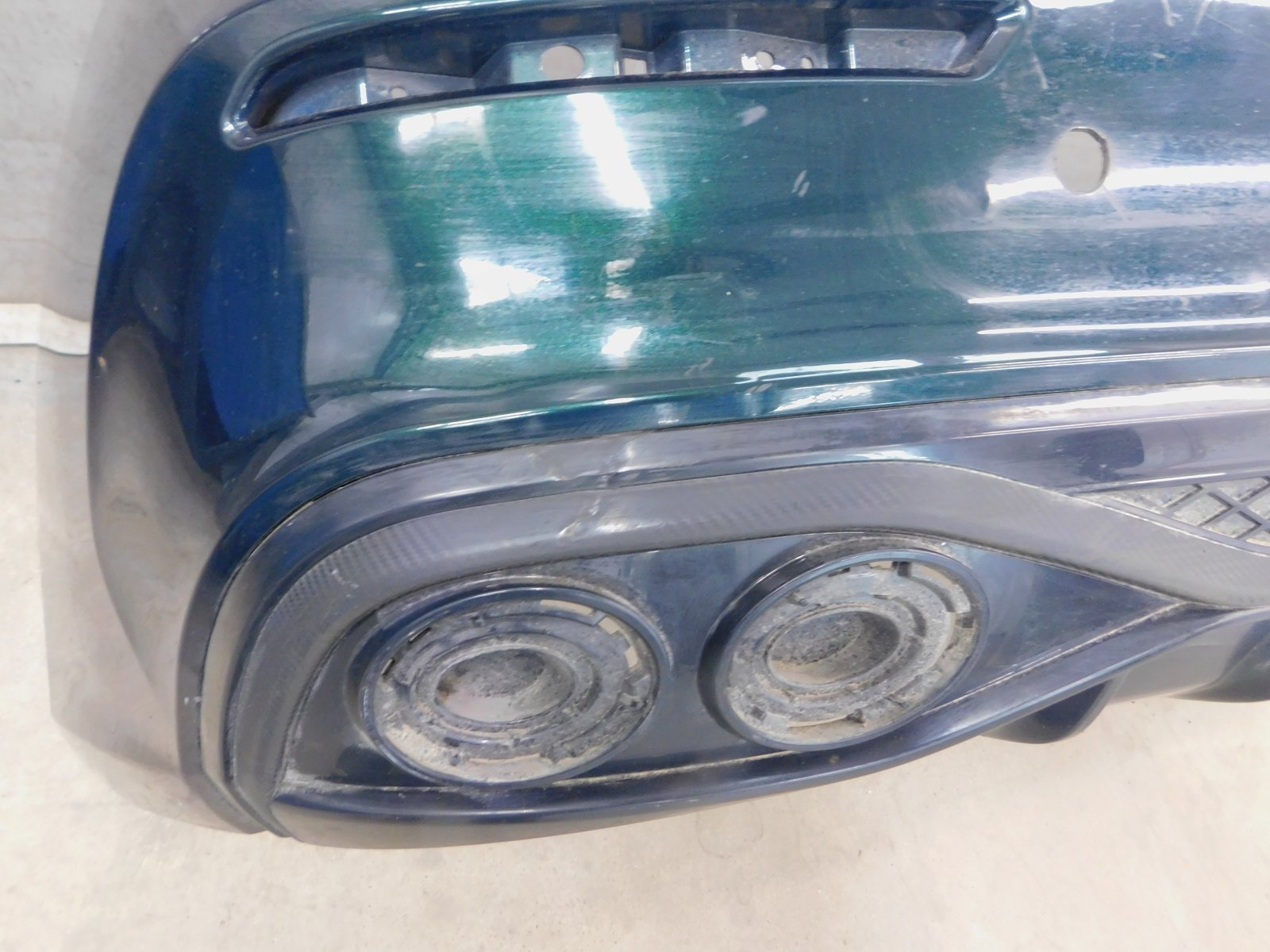 Бампер задний