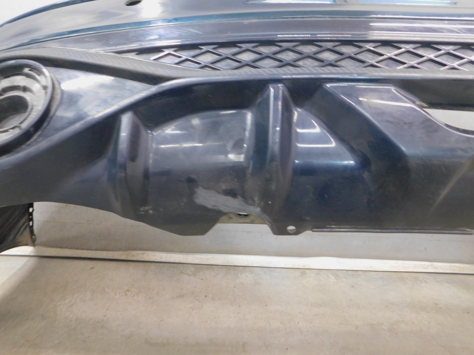 Бампер задний