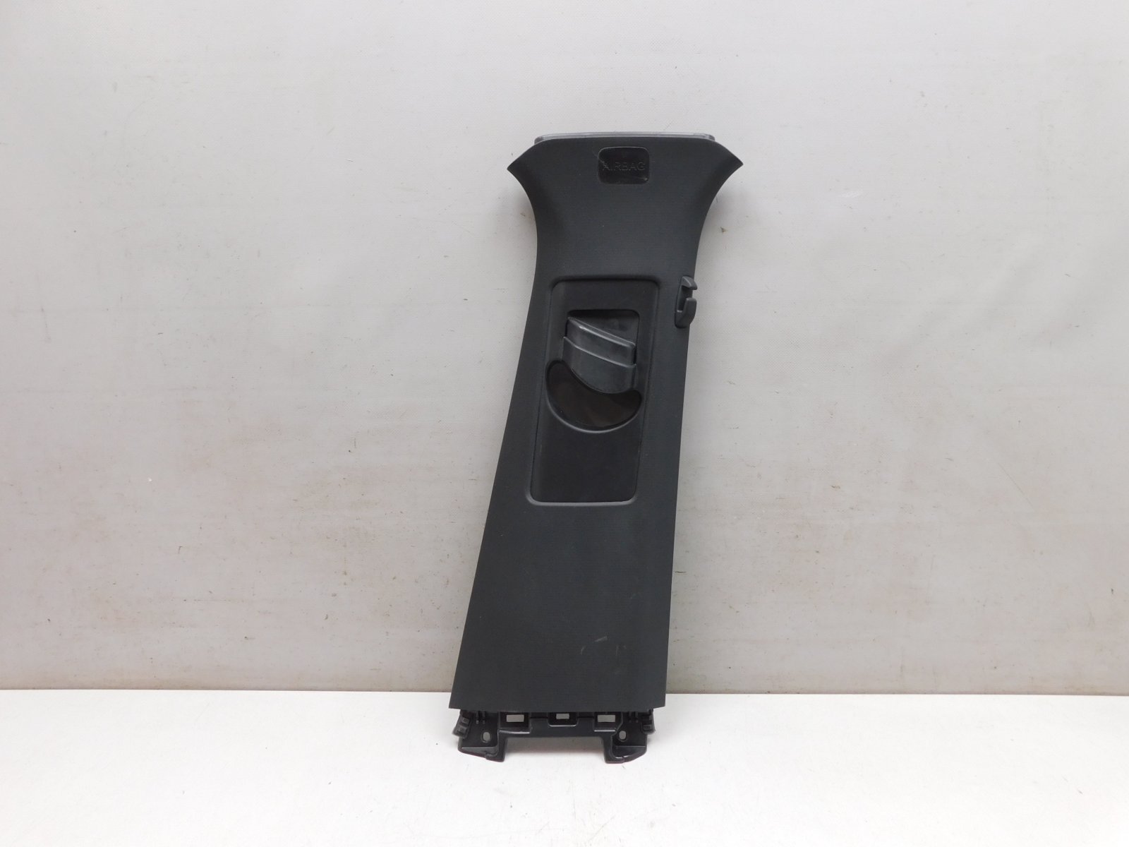 Обшивка стойки