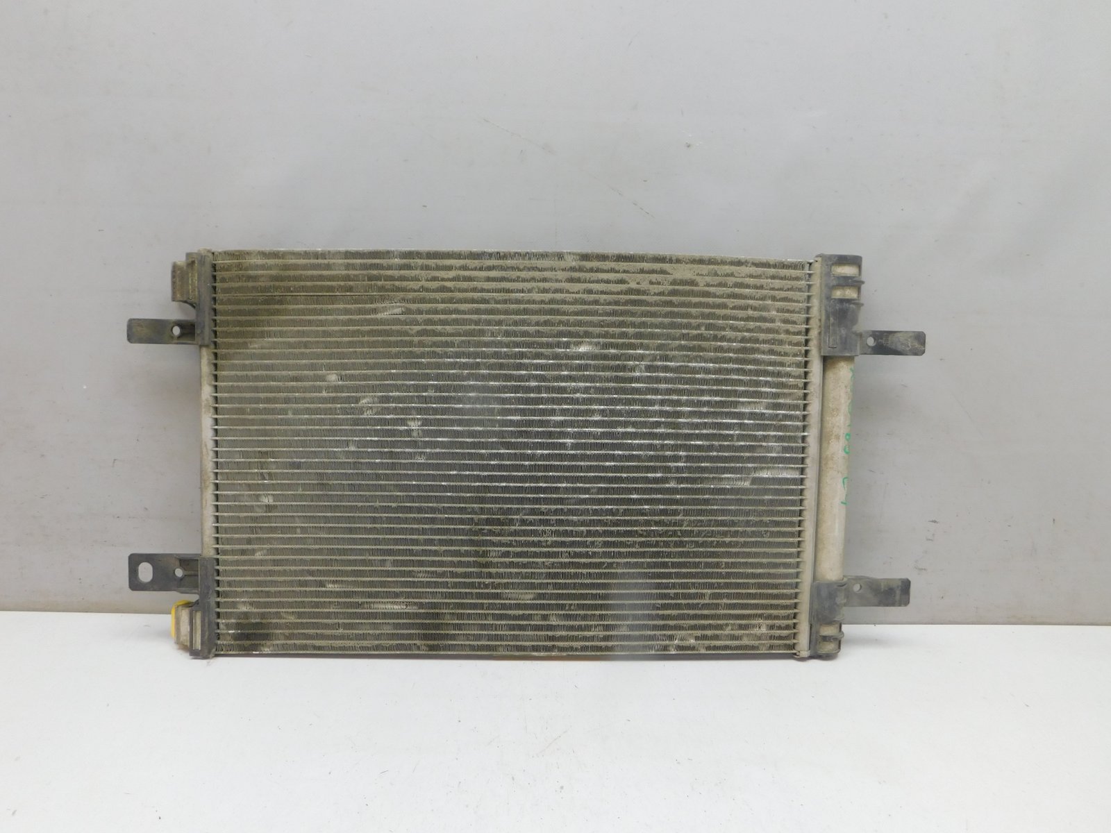 Радиатор кондиционера / конденсер