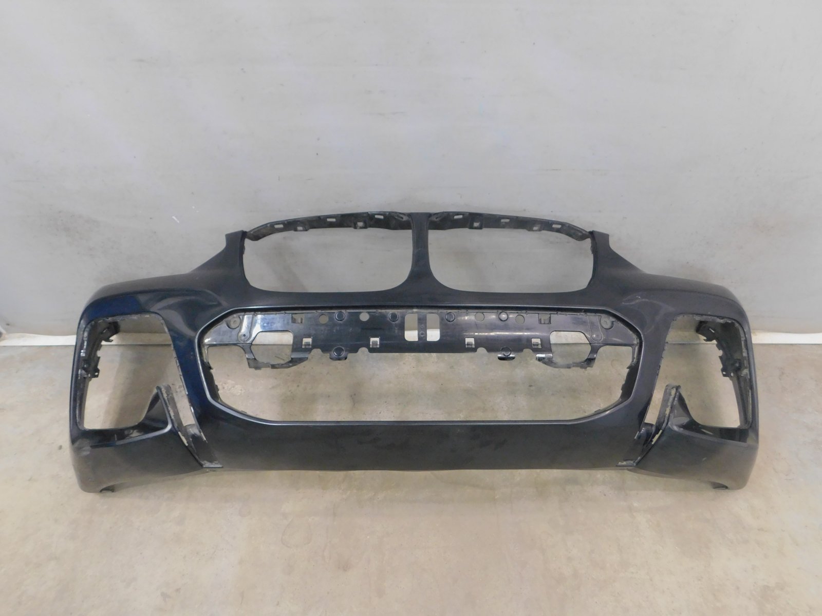 Бампер передний