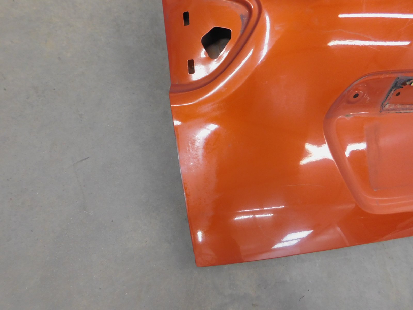 Дверь багажника