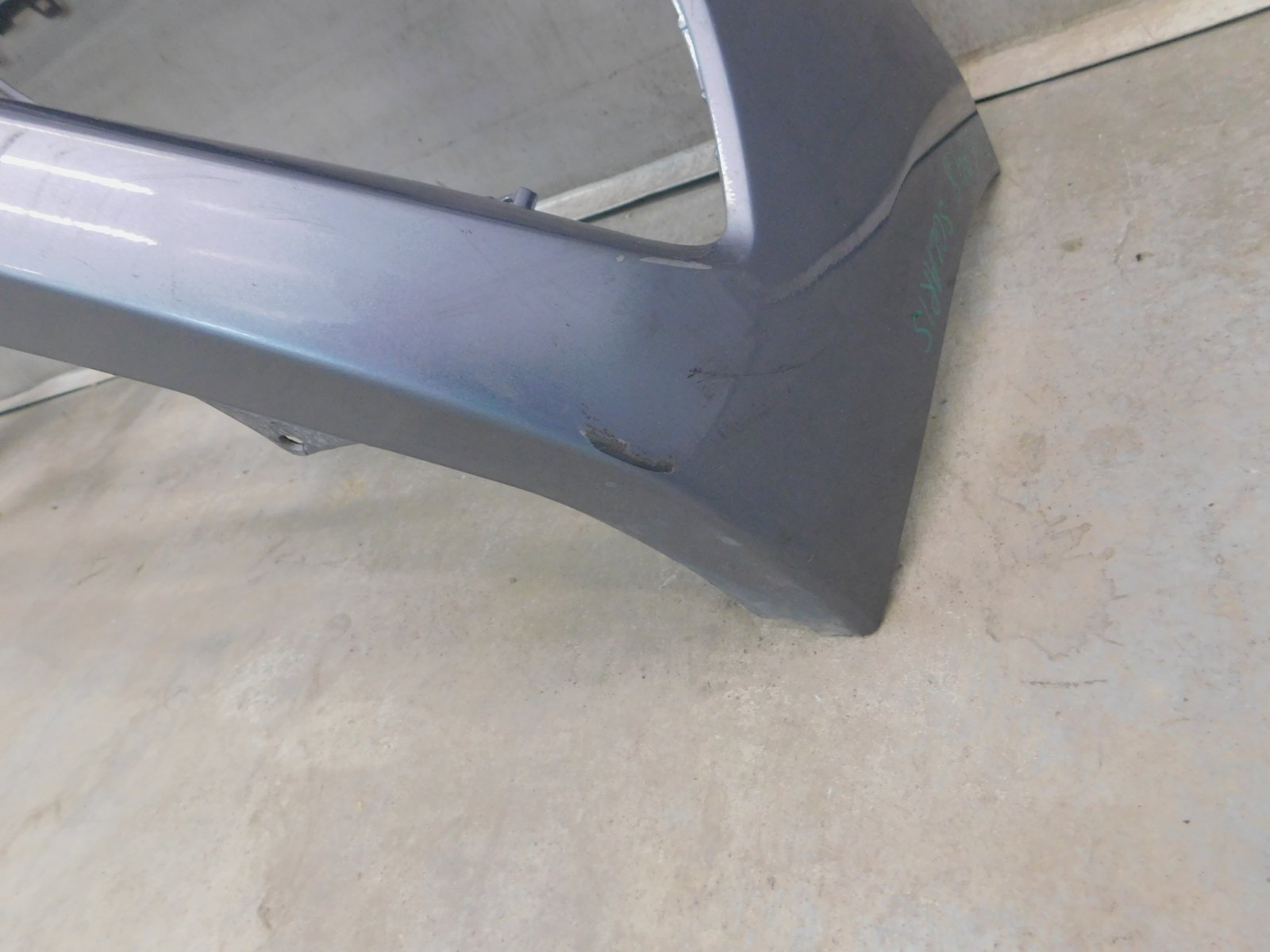 Бампер передний