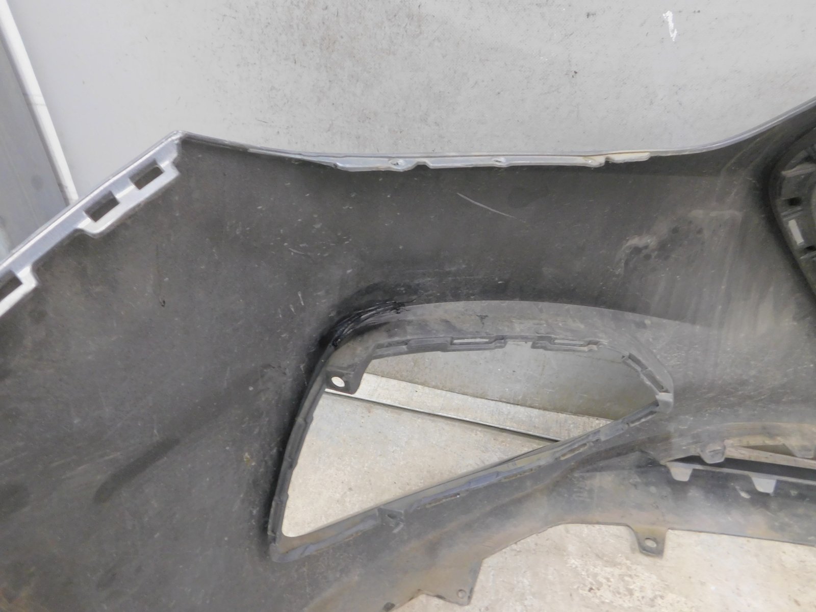 Бампер передний