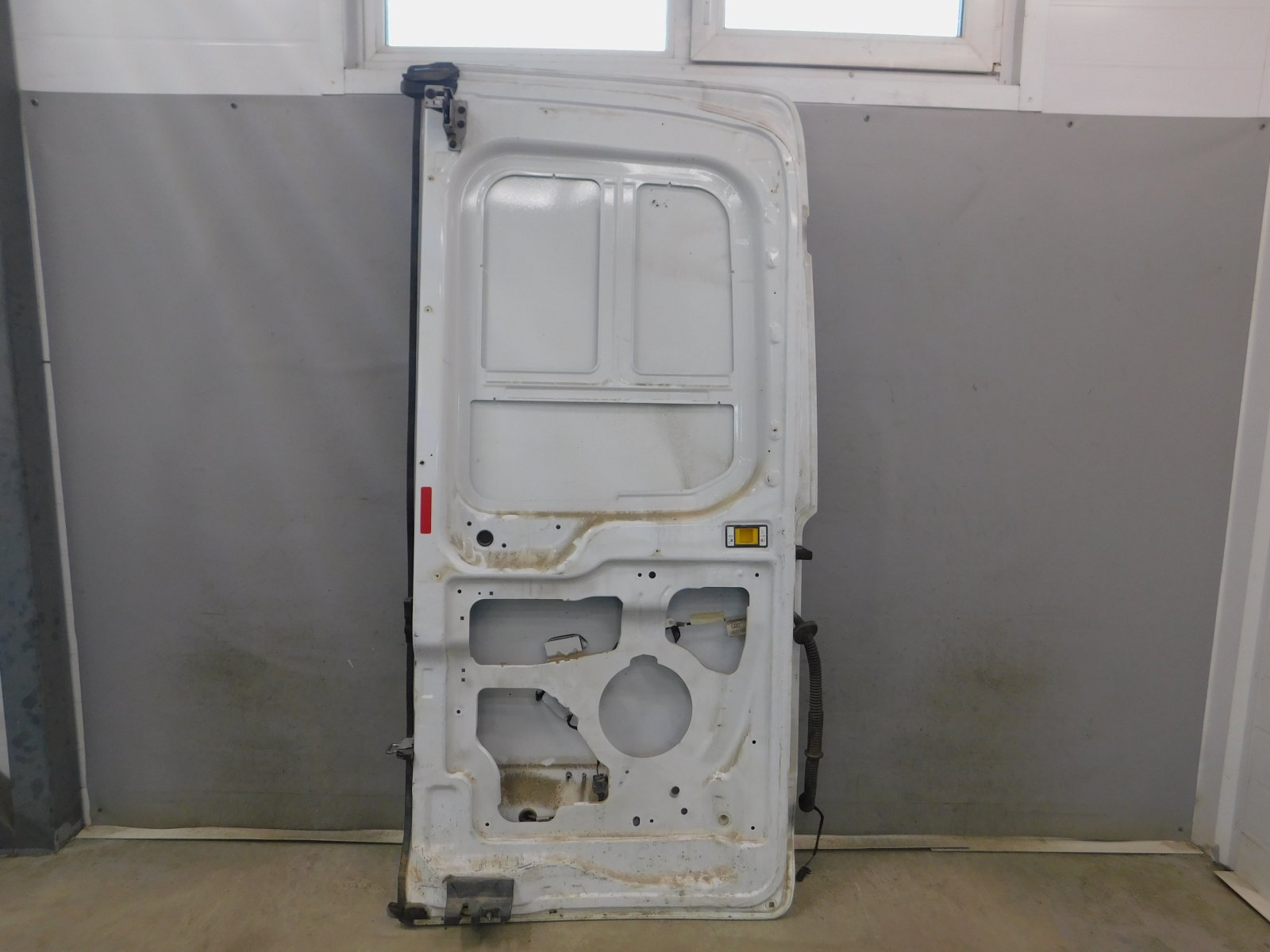 Дверь багажника