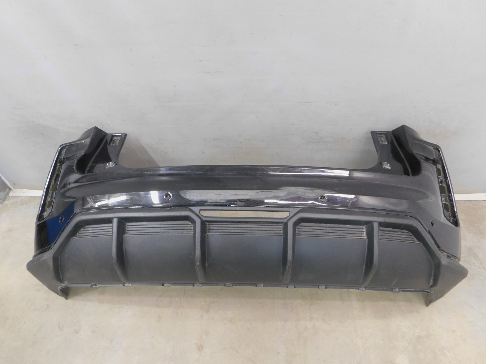 Бампер задний